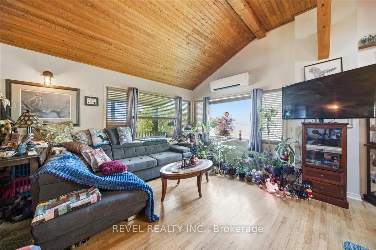 Photo 9 of 13 Winger Drive, Haldimand — HOMEH