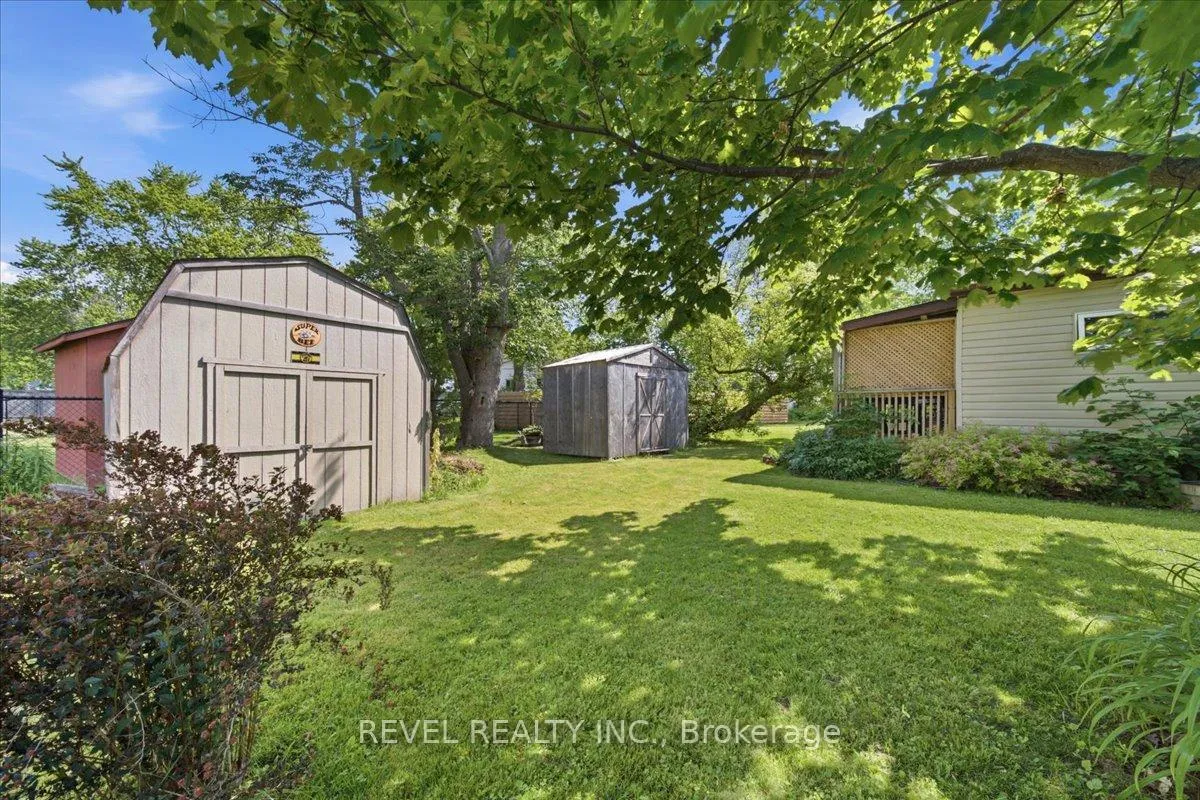 Photo 25 of 13 Winger Drive, Haldimand — HOMEH