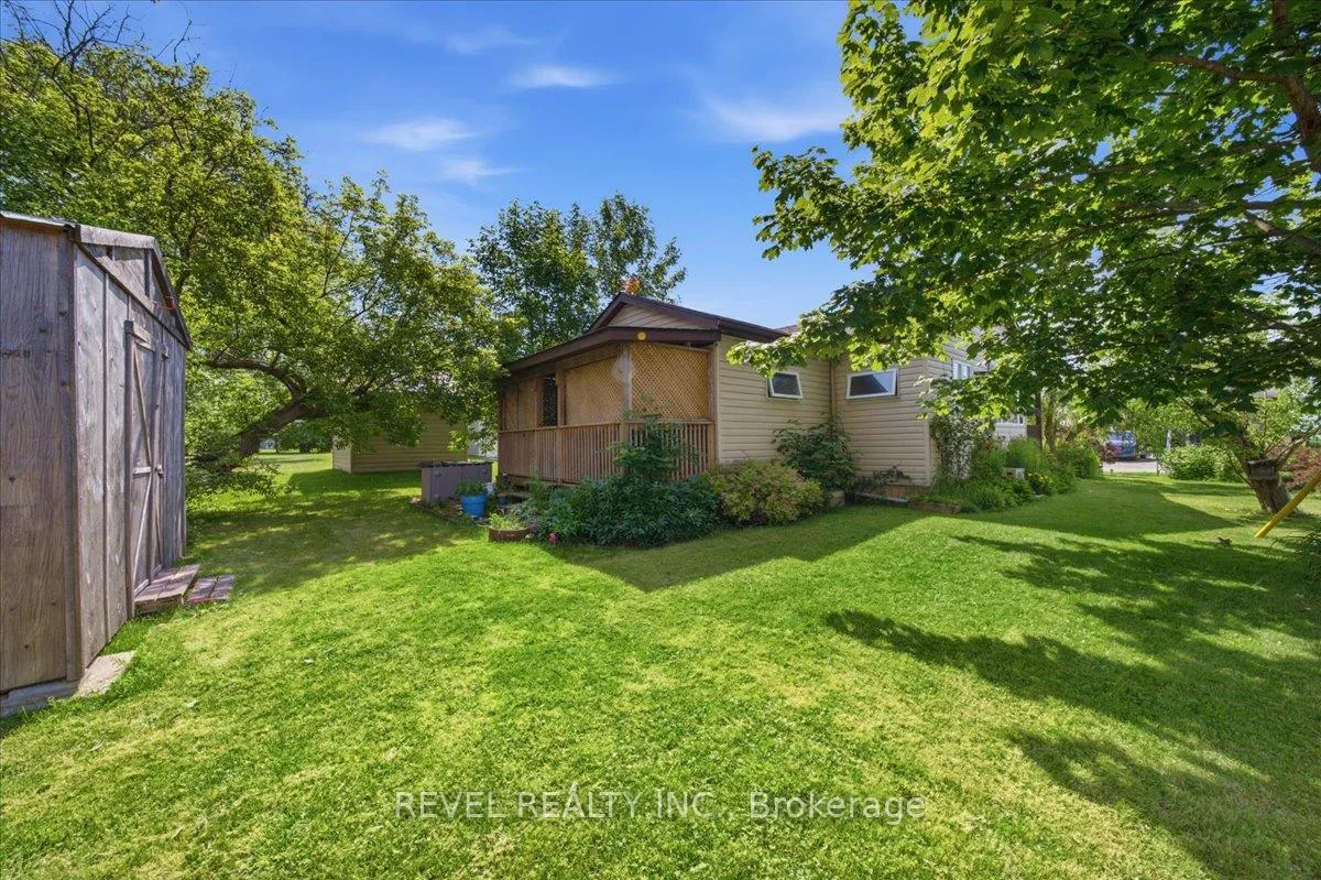 Photo 29 of 13 Winger Drive, Haldimand — HOMEH