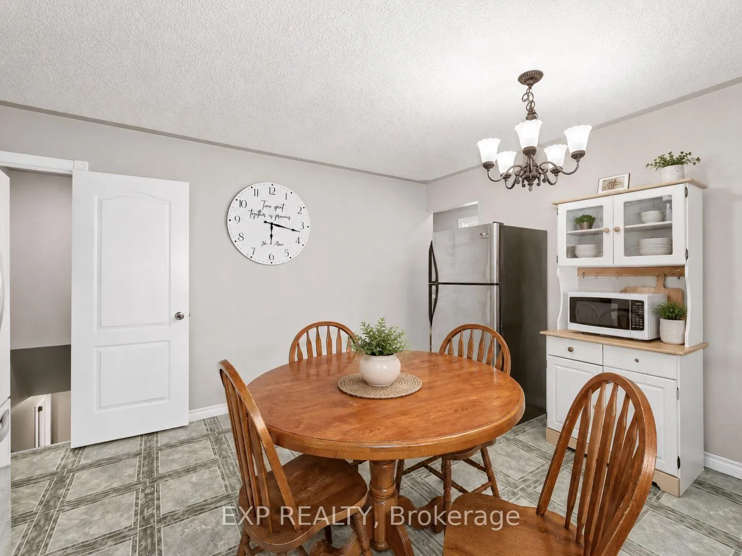 Photo 14 of 8 Rebecca Drive, Aylmer — HOMEH