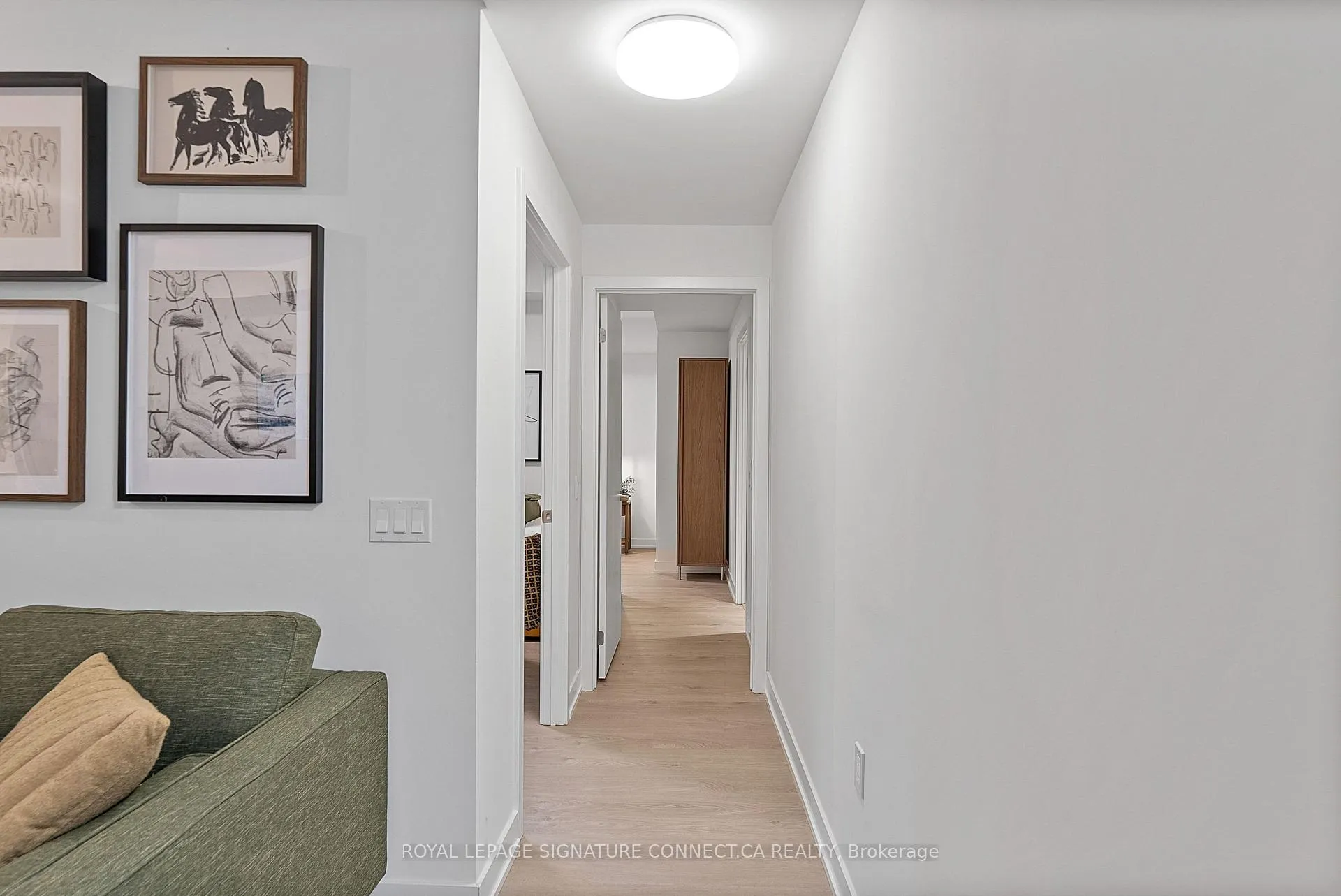 Photo 7 of Unit 415, 110 Broadway Avenue, Toronto, Mount Pleasant West — HOMEH