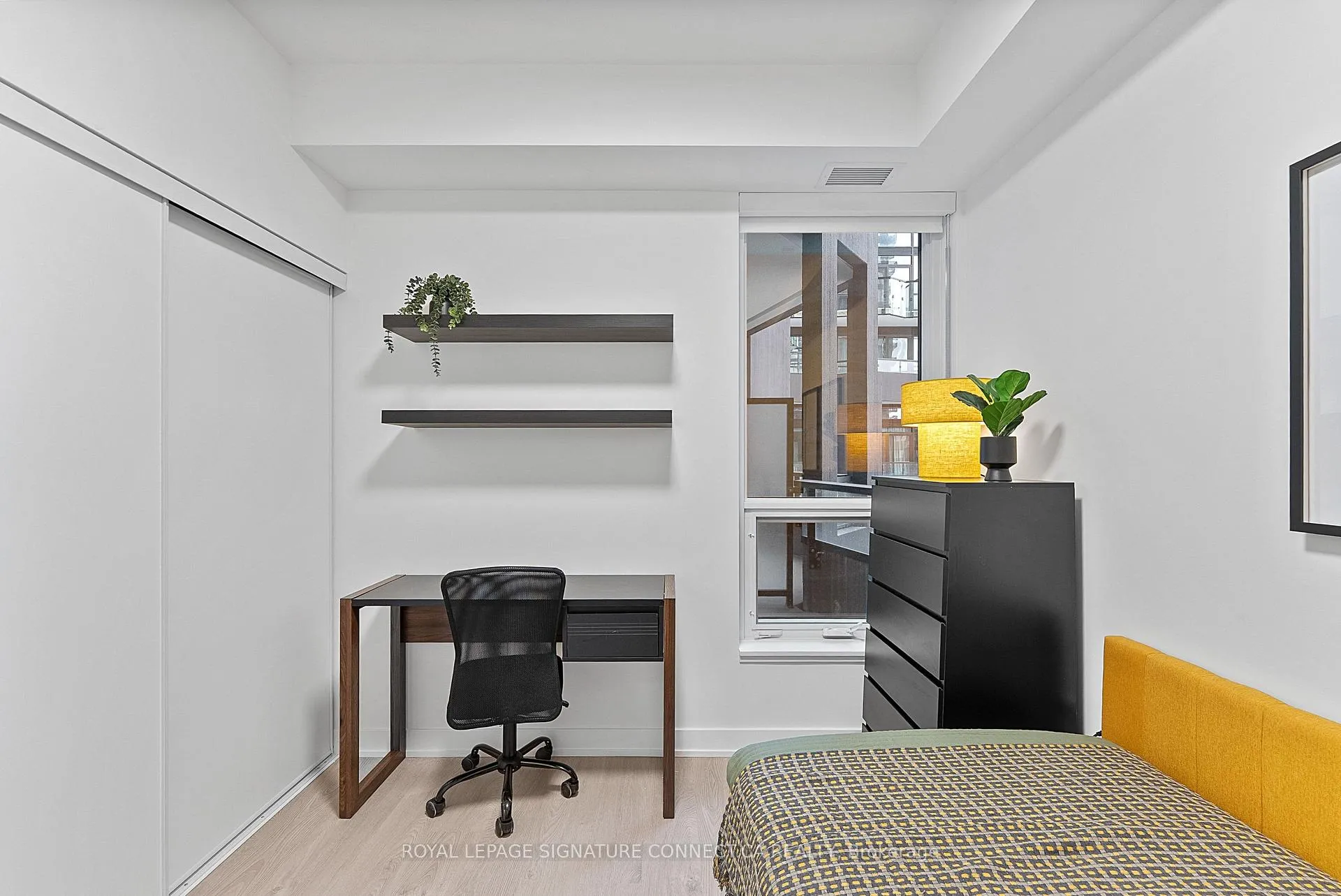 Photo 17 of Unit 415, 110 Broadway Avenue, Toronto, Mount Pleasant West — HOMEH