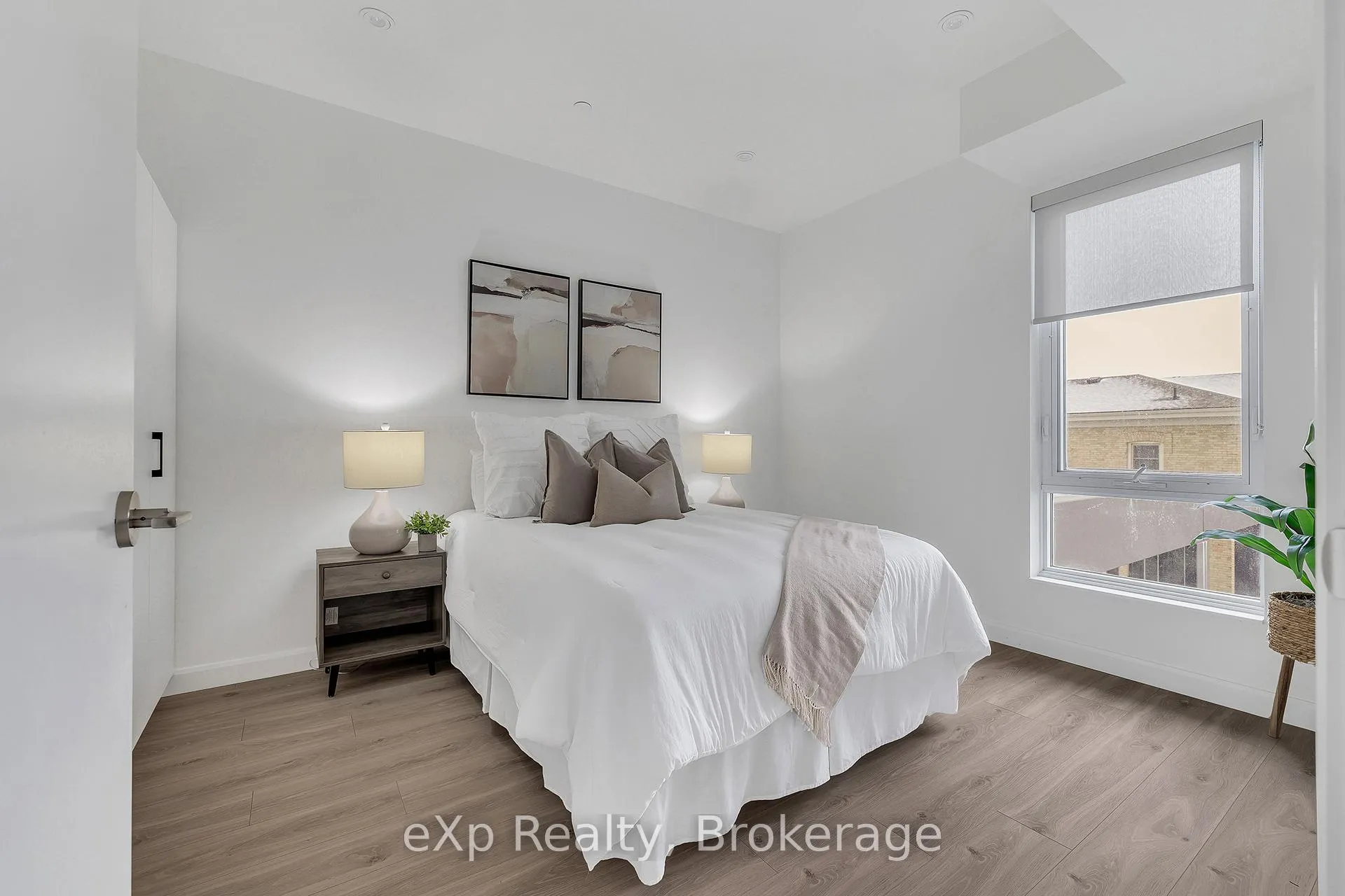 Photo 10 of Unit 306, 741 King Street W, Kitchener, KW Hospital — HOMEH