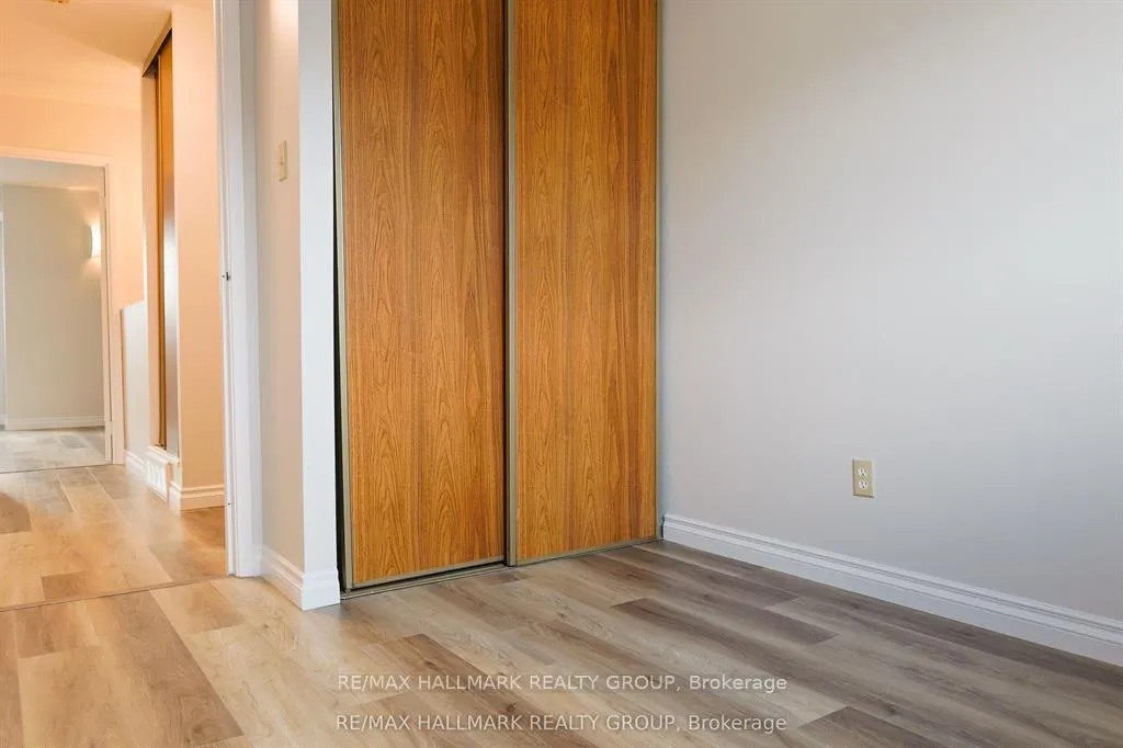 Photo 10 of Unit 122, 2624 Pimlico Crescent, Ottawa, Emerald Woods/Sawmill Creek — HOMEH