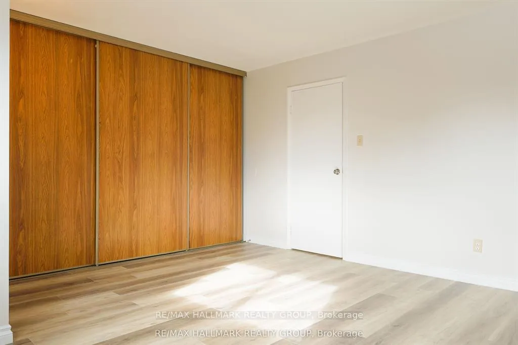 Photo 18 of Unit 122, 2624 Pimlico Crescent, Ottawa, Emerald Woods/Sawmill Creek — HOMEH