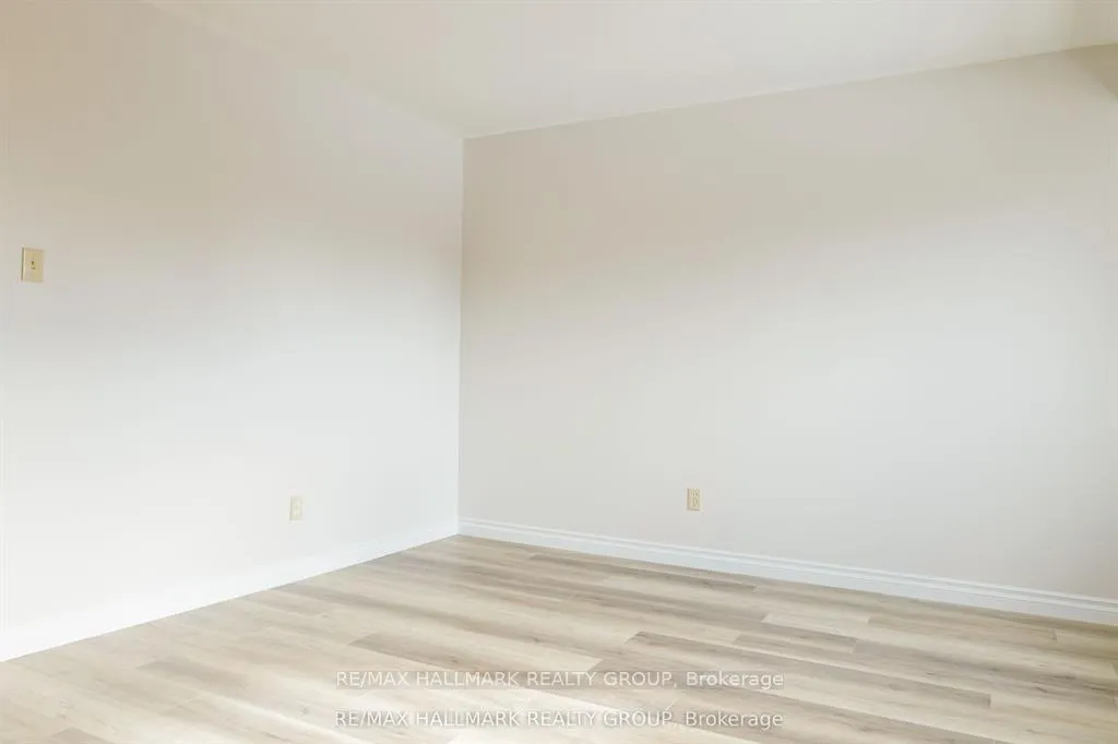 Photo 19 of Unit 122, 2624 Pimlico Crescent, Ottawa, Emerald Woods/Sawmill Creek — HOMEH