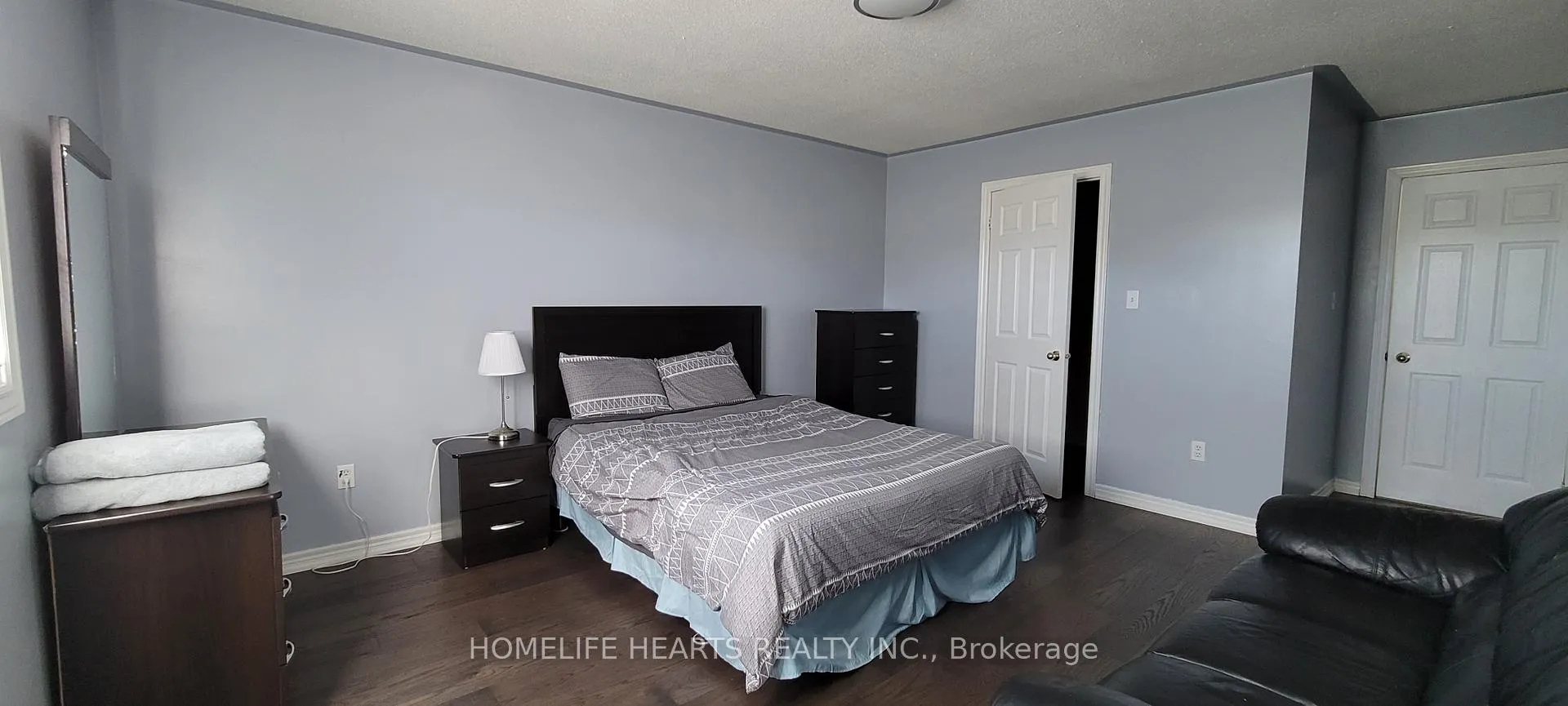 Photo 12 of 43 Turquoise Crescent, Brampton, Bram East — HOMEH