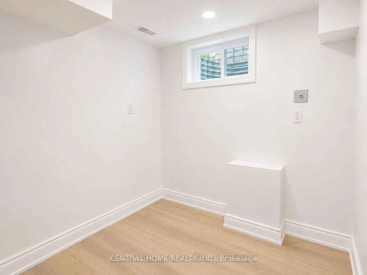 Photo 11 of Unit Bsmt, 47 Stella Drive, Markham, Middlefield — HOMEH