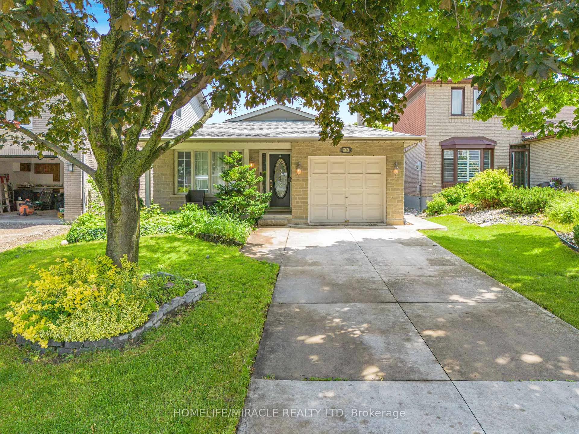 Photo 5 of 23 Millpond Place, Hamilton, Randall — HOMEH
