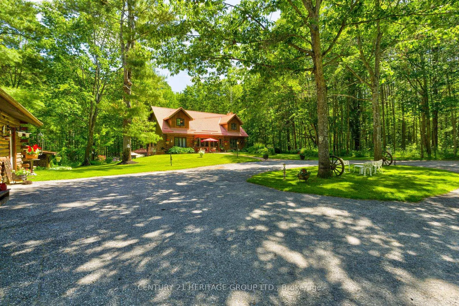 Photo 18 of 1519 Nursery Road, Springwater, Rural Springwater — HOMEH