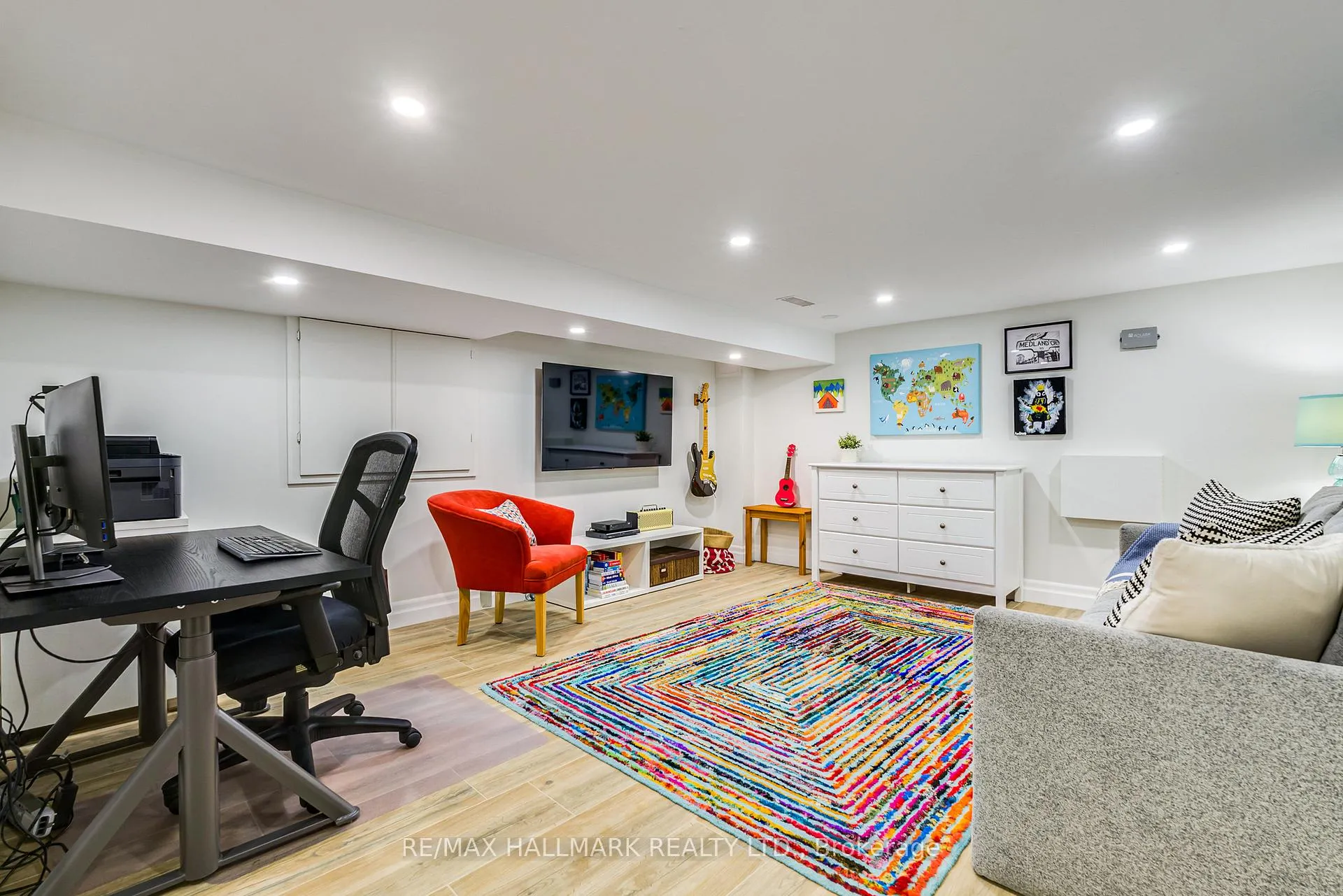 Photo 32 of 63 Hillsview Avenue, Toronto, High Park North — HOMEH