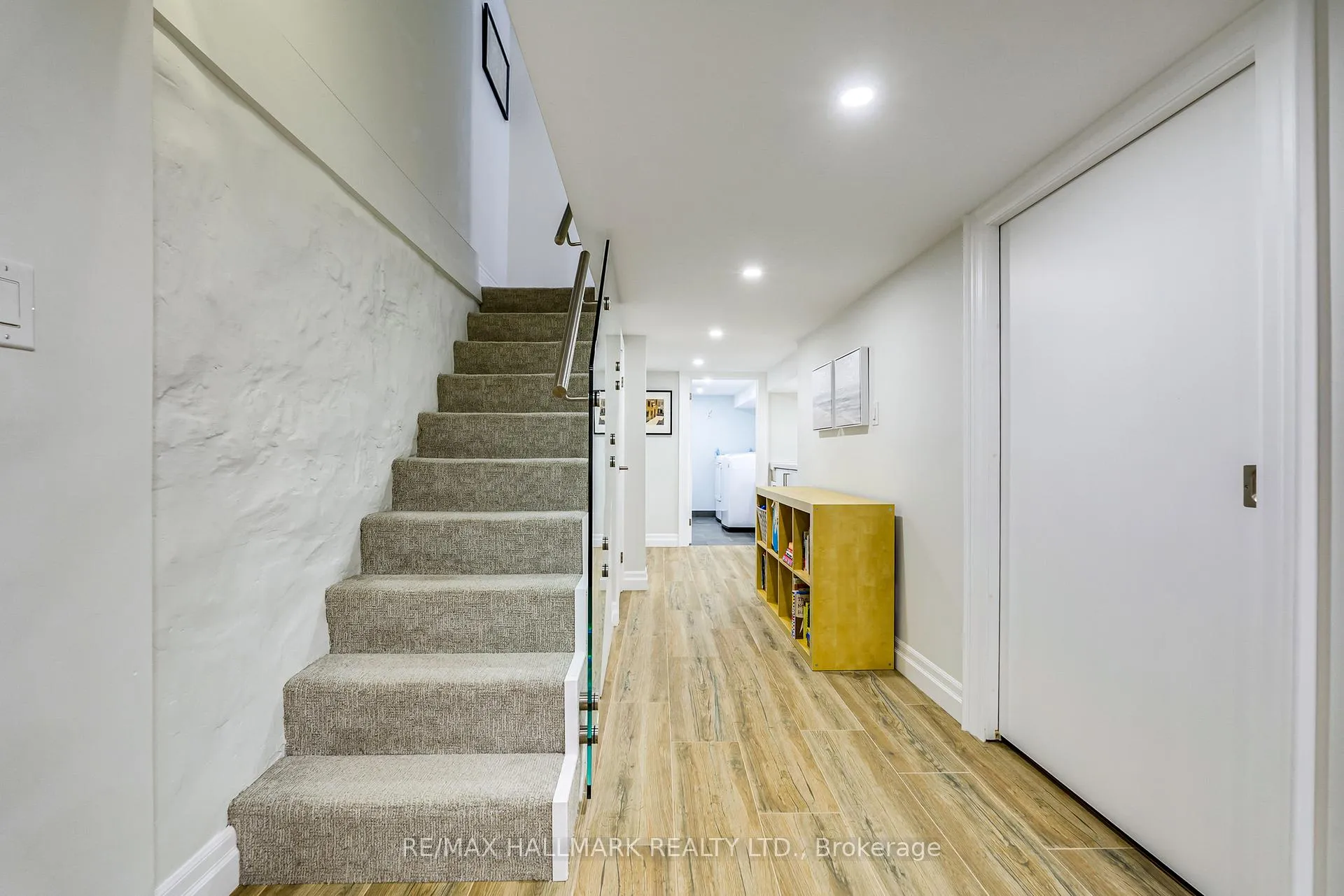 Photo 37 of 63 Hillsview Avenue, Toronto, High Park North — HOMEH