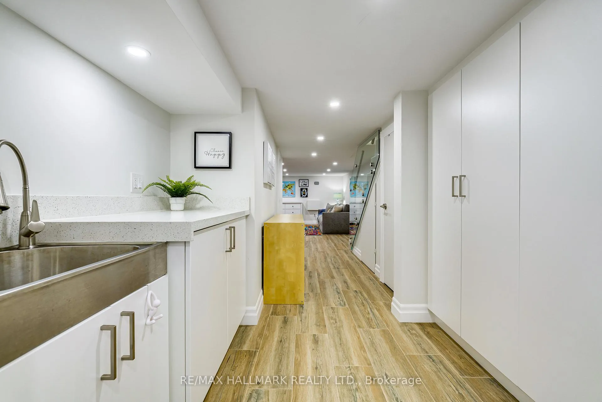 Photo 39 of 63 Hillsview Avenue, Toronto, High Park North — HOMEH
