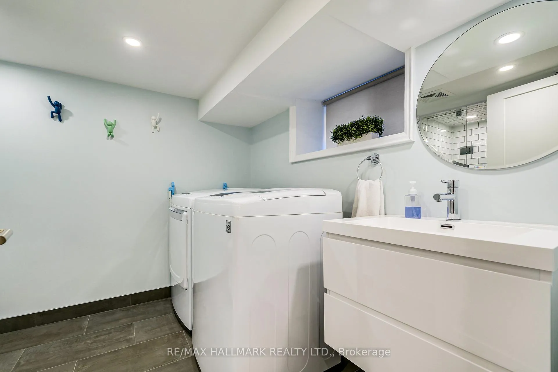 Photo 40 of 63 Hillsview Avenue, Toronto, High Park North — HOMEH
