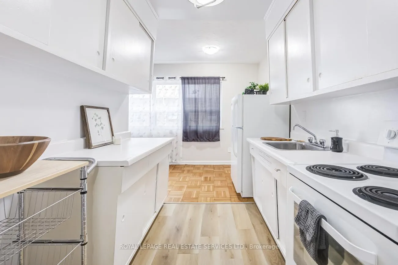Photo 18 of Unit 202, 101 Coe Hill Drive, Toronto, High Park-Swansea — HOMEH