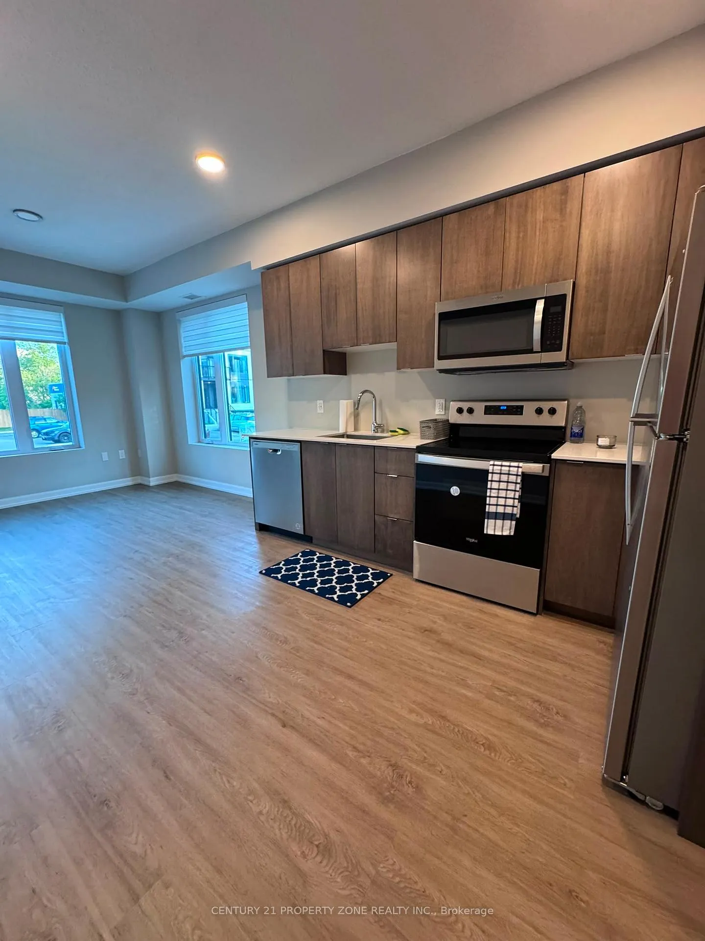 Photo 2 of Unit 402, 708 Woolwich Street, Guelph, Riverside Park — HOMEH