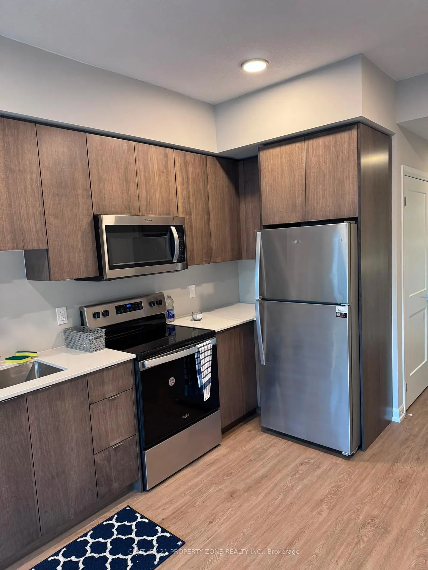 Photo 4 of Unit 402, 708 Woolwich Street, Guelph, Riverside Park — HOMEH