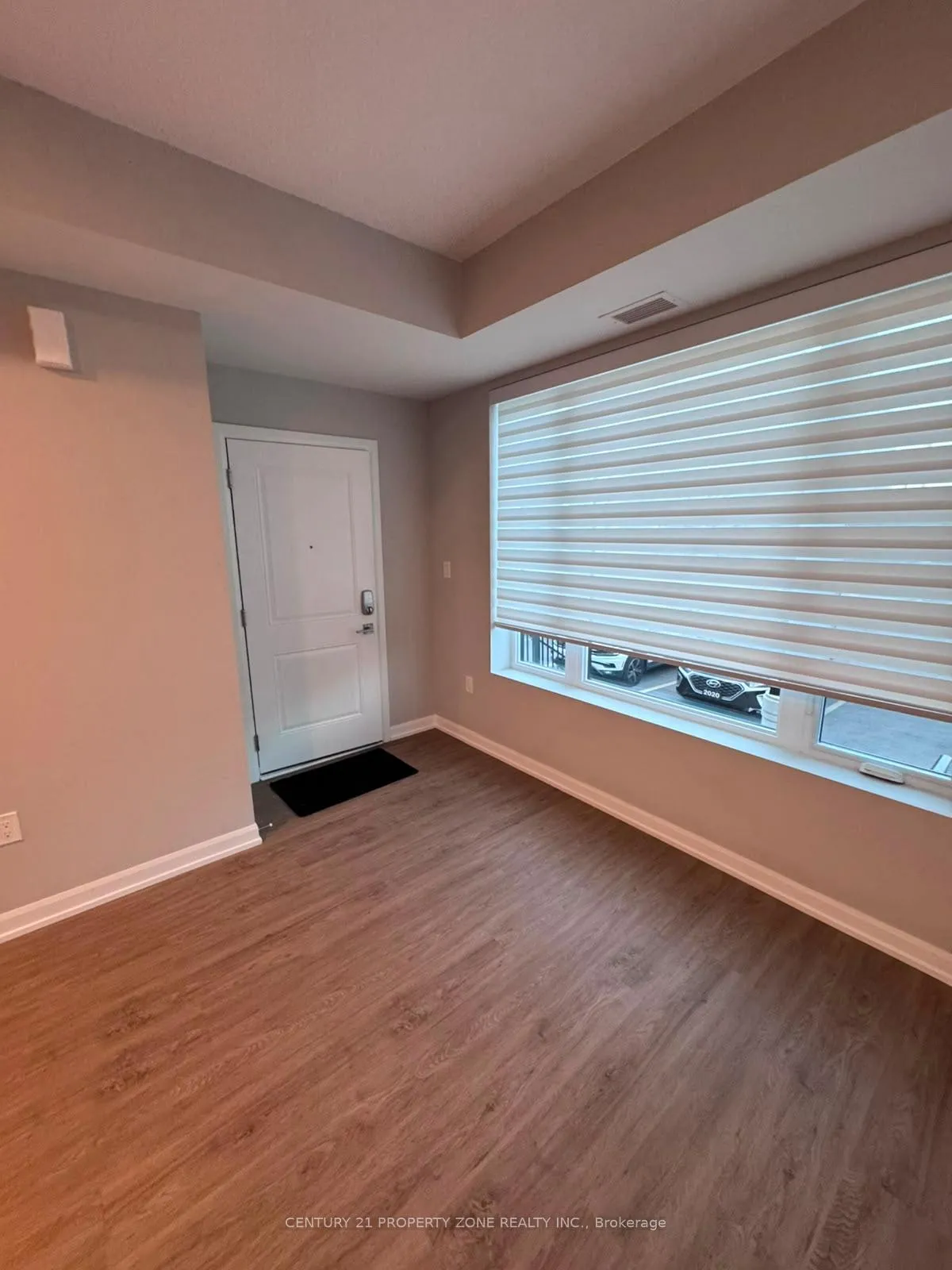 Photo 7 of Unit 402, 708 Woolwich Street, Guelph, Riverside Park — HOMEH