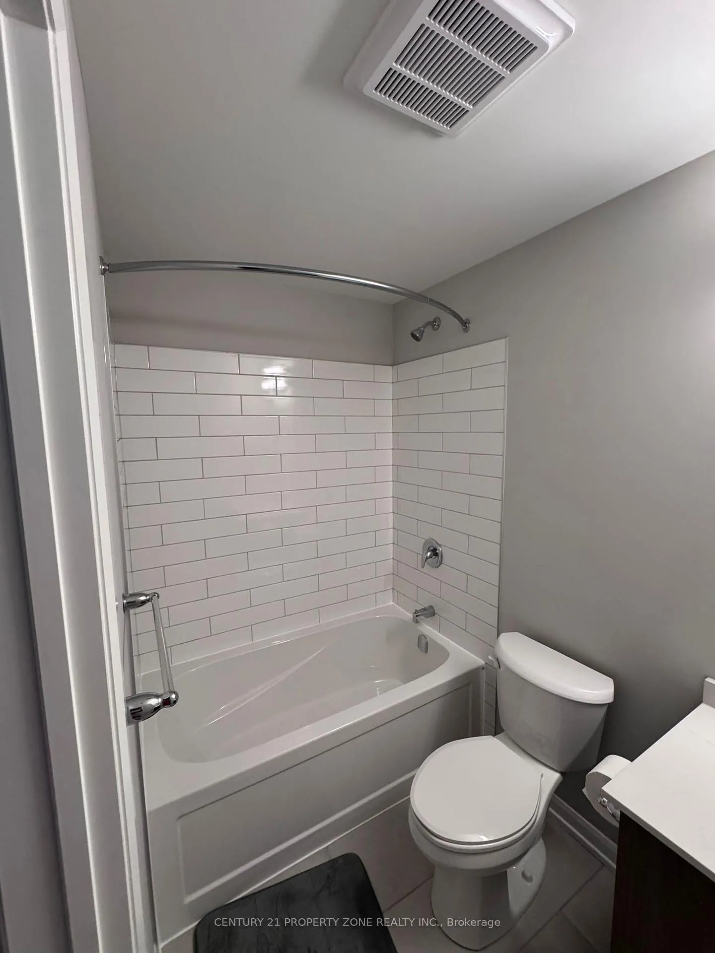 Photo 15 of Unit 402, 708 Woolwich Street, Guelph, Riverside Park — HOMEH