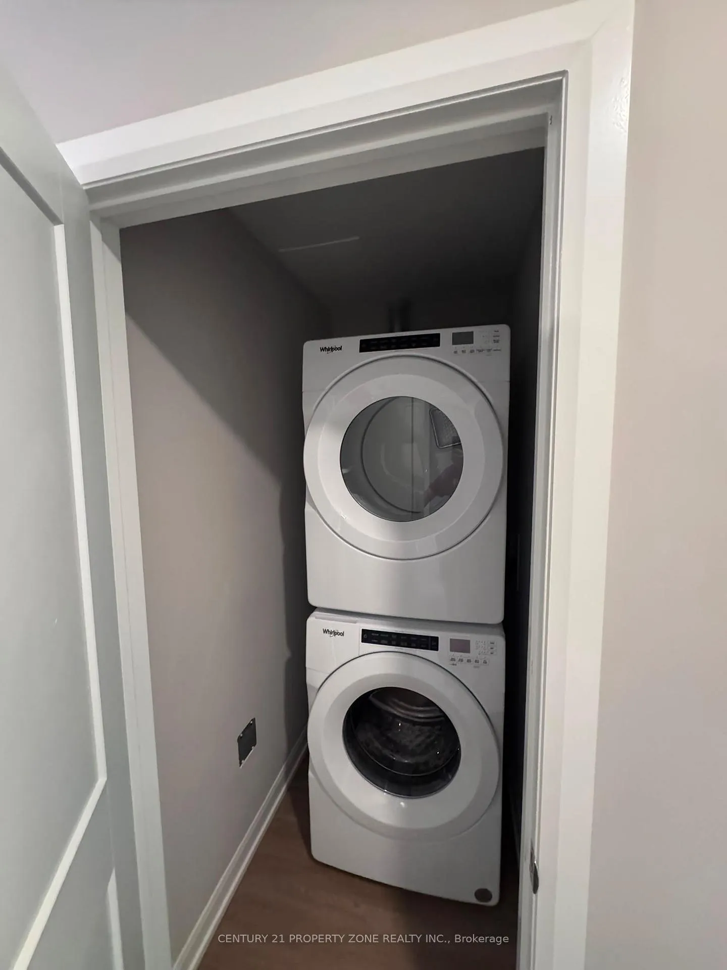 Photo 24 of Unit 402, 708 Woolwich Street, Guelph, Riverside Park — HOMEH