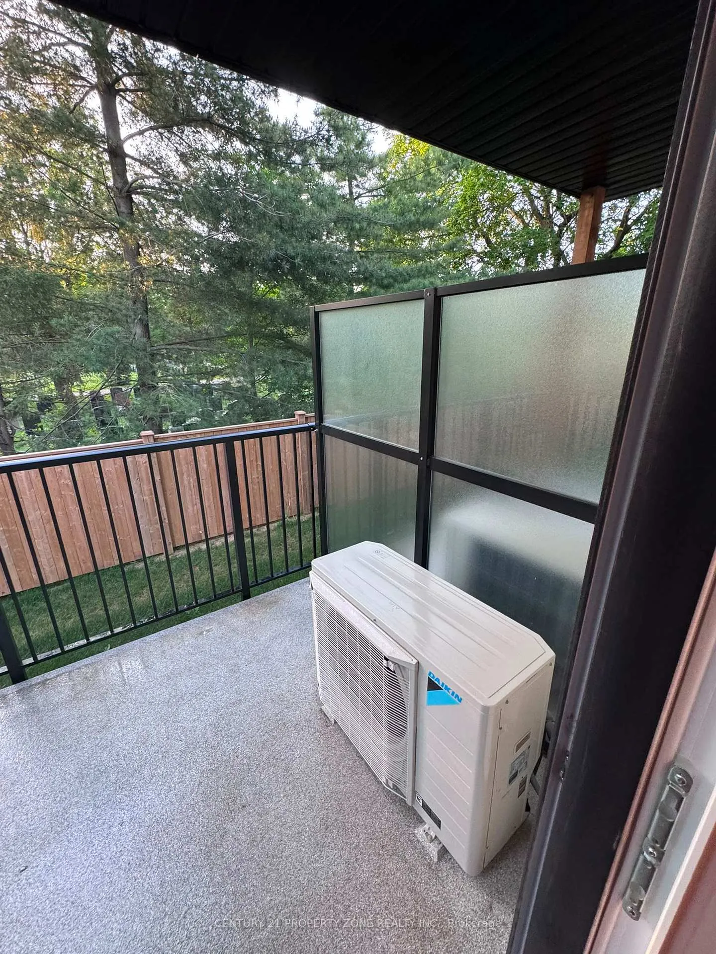 Photo 25 of Unit 402, 708 Woolwich Street, Guelph, Riverside Park — HOMEH