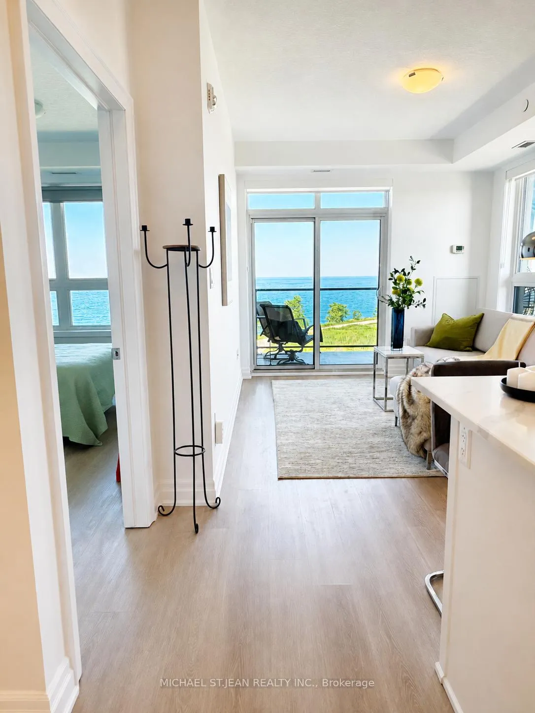 Photo 1 of Unit 410, 101 Shoreview Place, Hamilton, Lakeshore — HOMEH