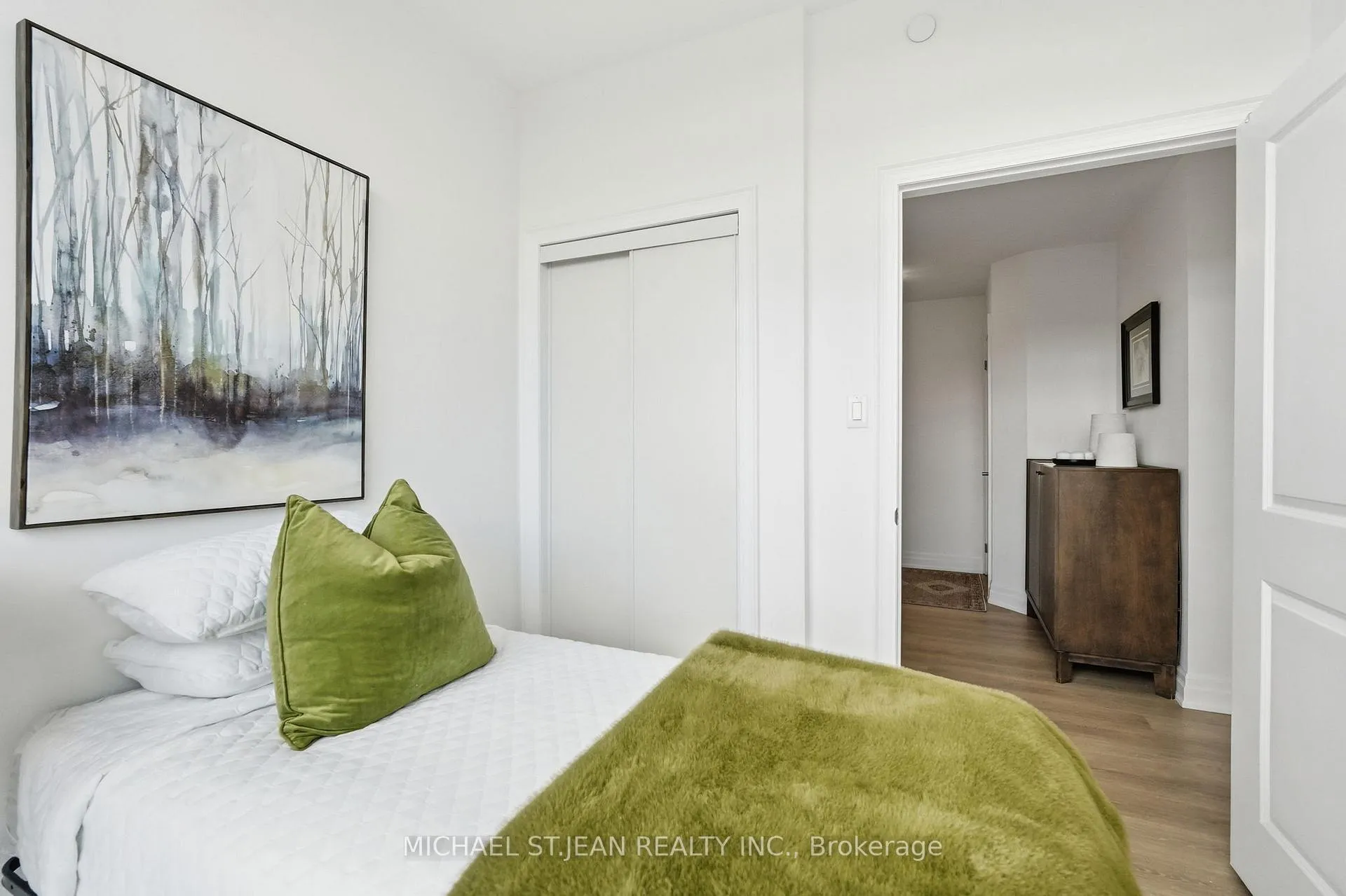 Photo 16 of Unit 410, 101 Shoreview Place, Hamilton, Lakeshore — HOMEH
