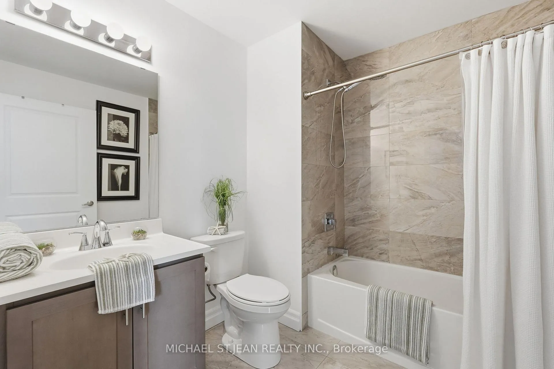 Photo 17 of Unit 410, 101 Shoreview Place, Hamilton, Lakeshore — HOMEH