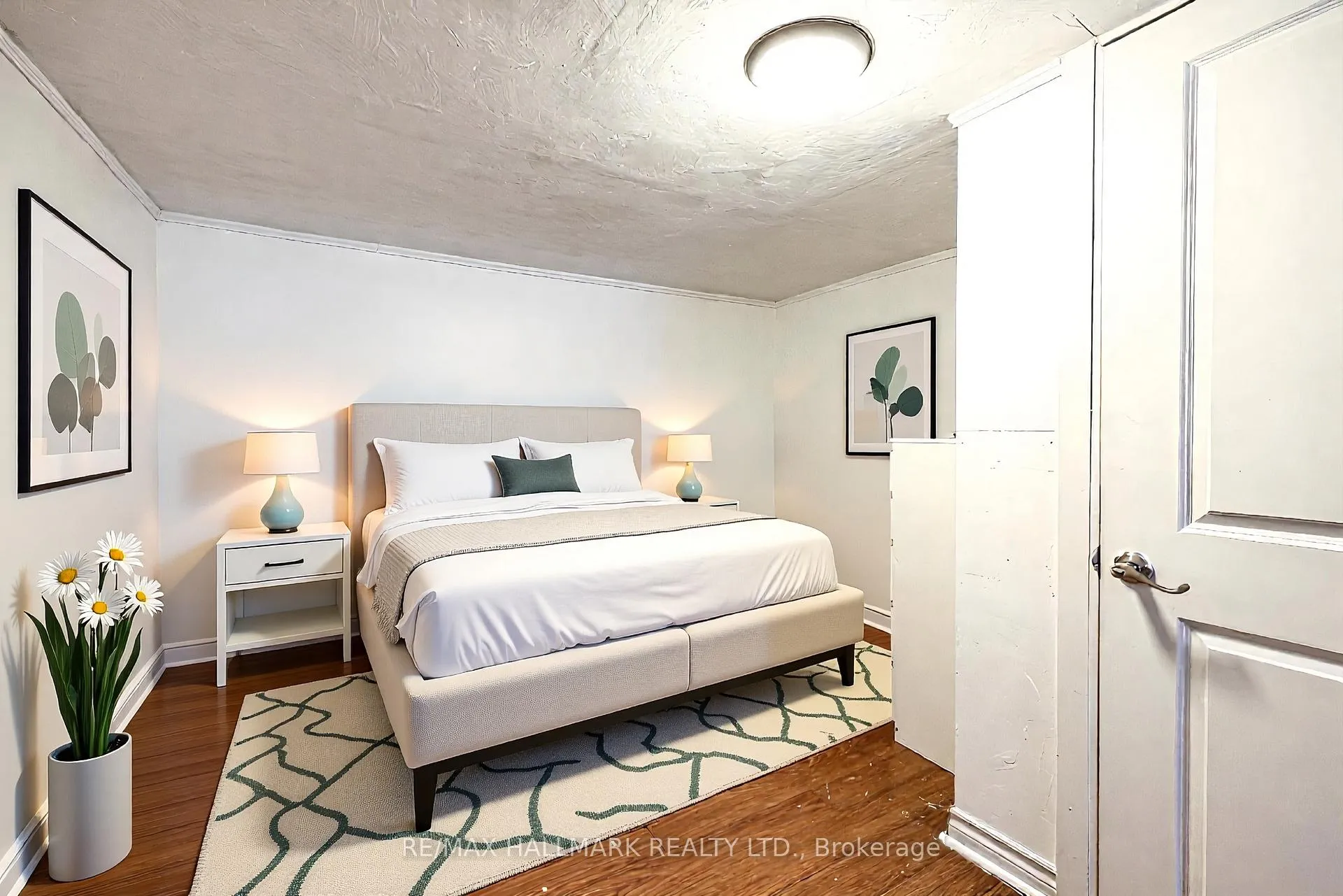 Photo 11 of 139 Kitchener Avenue, Toronto, Caledonia-Fairbank — HOMEH