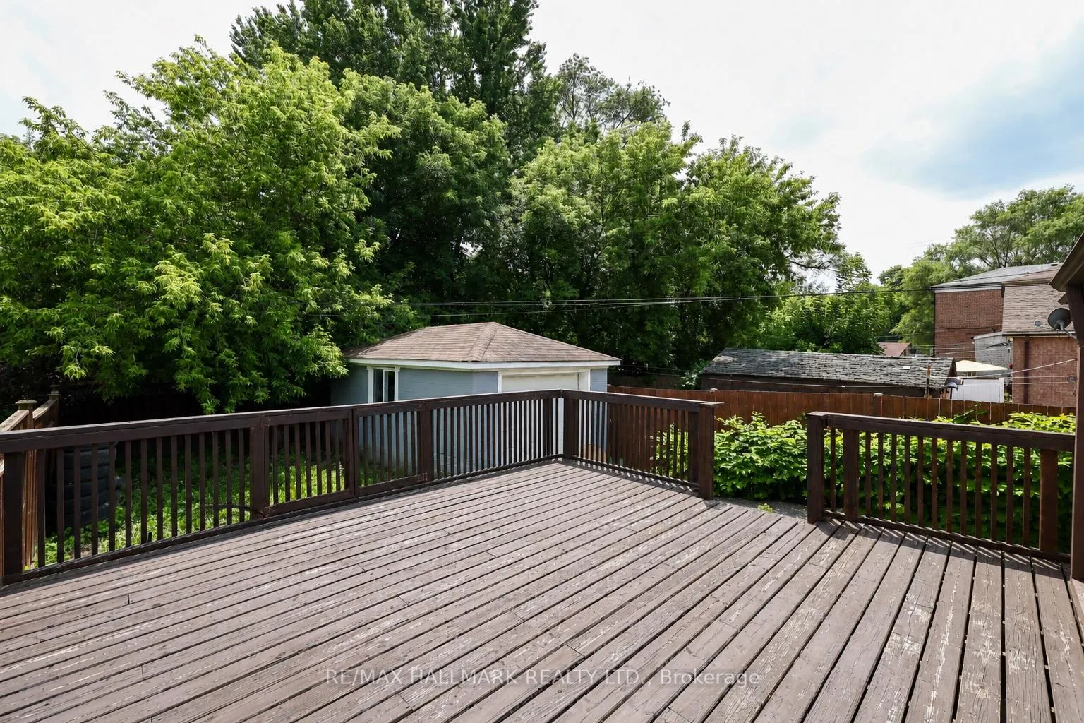 Photo 16 of 139 Kitchener Avenue, Toronto, Caledonia-Fairbank — HOMEH