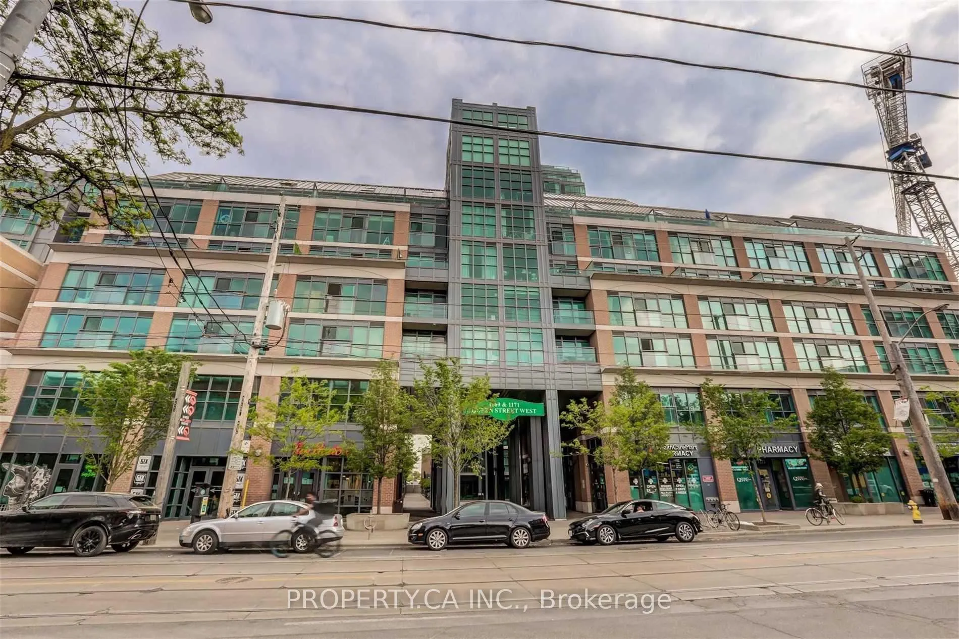 Photo 2 of Unit 410, 1171 Queen Street W, Toronto, Little Portugal — HOMEH