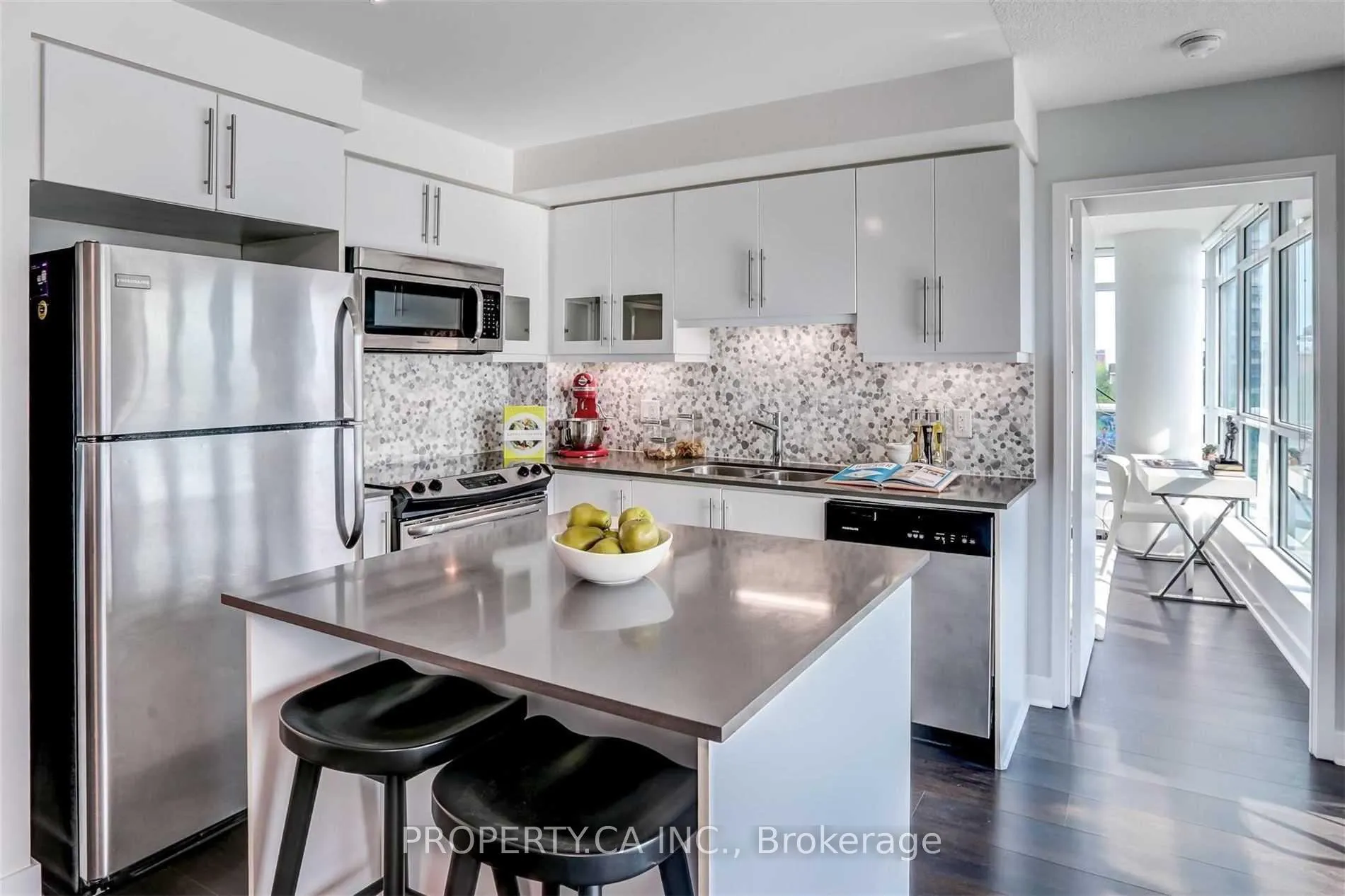 Photo 12 of Unit 410, 1171 Queen Street W, Toronto, Little Portugal — HOMEH
