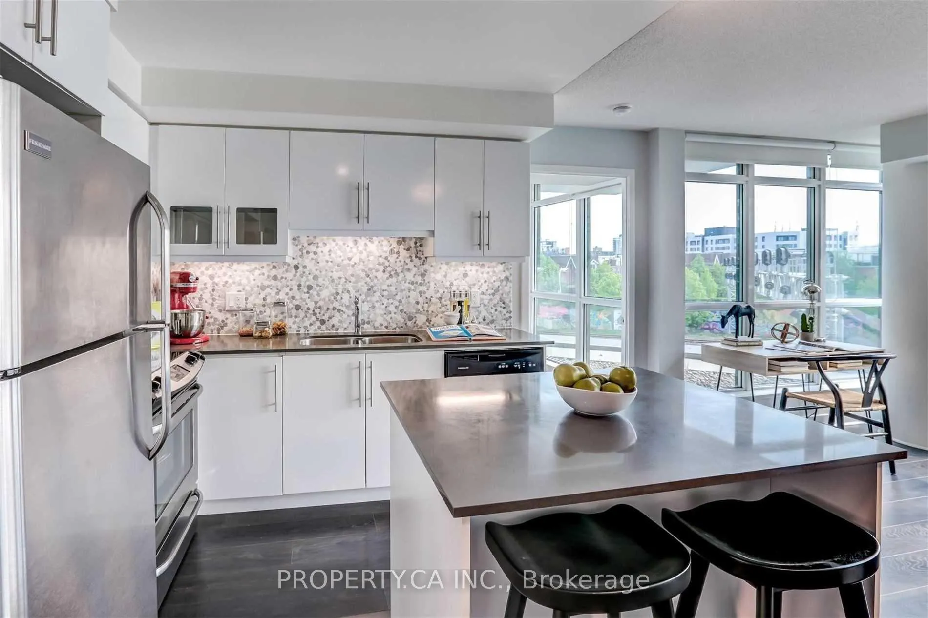 Photo 13 of Unit 410, 1171 Queen Street W, Toronto, Little Portugal — HOMEH