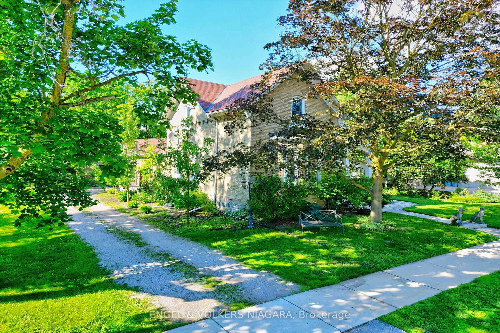 Photo 3 of 24 Mill Avenue, Bluewater, Zurich — HOMEH