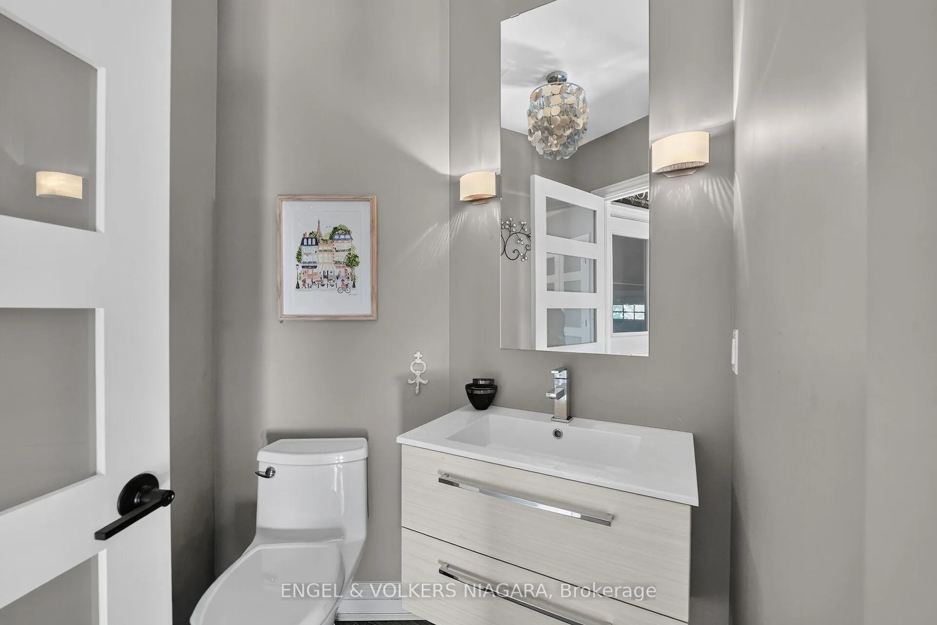 Photo 22 of 24 Mill Avenue, Bluewater, Zurich — HOMEH