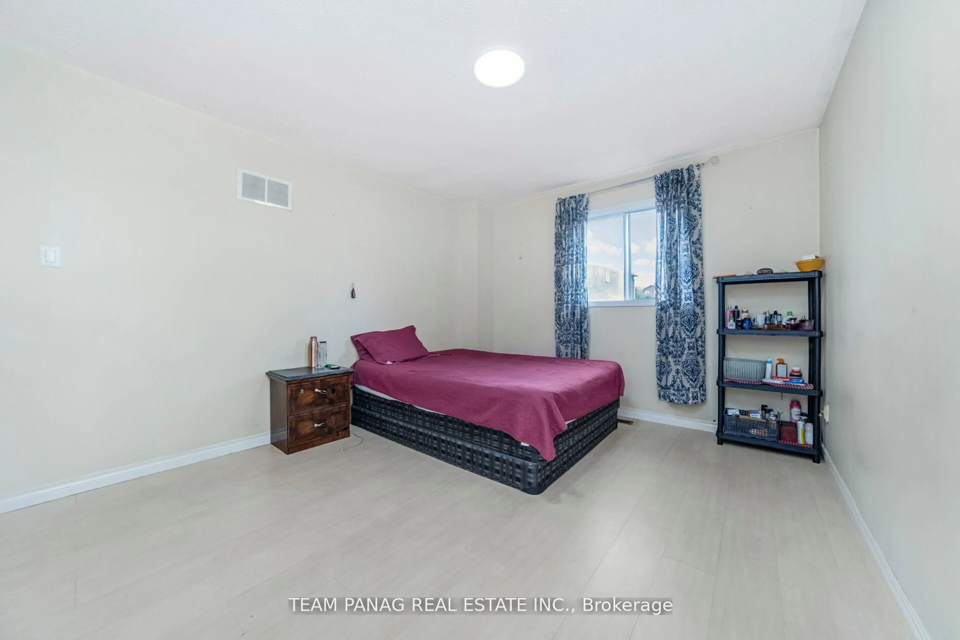 Photo 21 of 6 Coronation Circle, Brampton, Heart Lake West — HOMEH