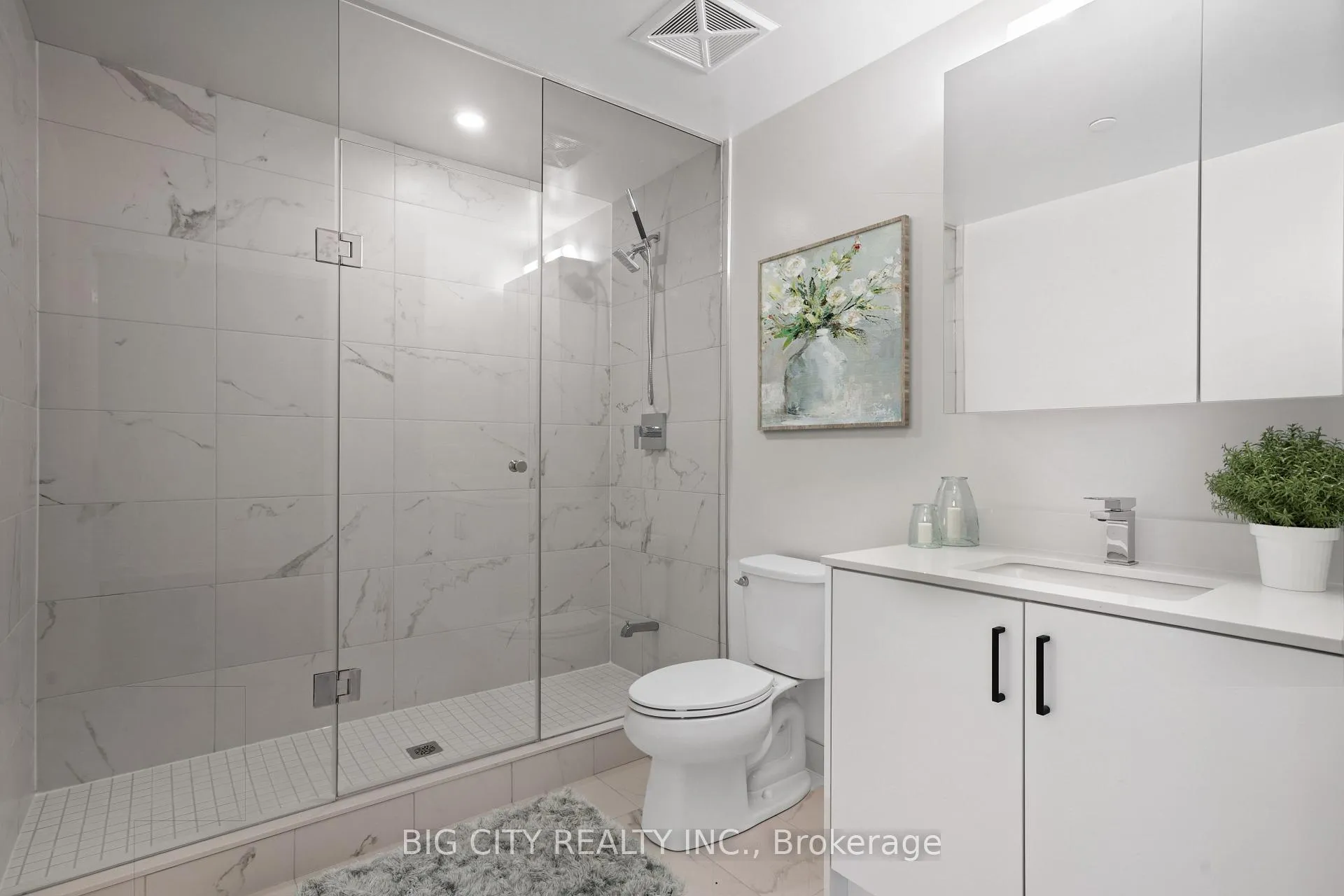Photo 8 of Unit 210, 100 Eagle Rock Way, Vaughan, Rural Vaughan — HOMEH