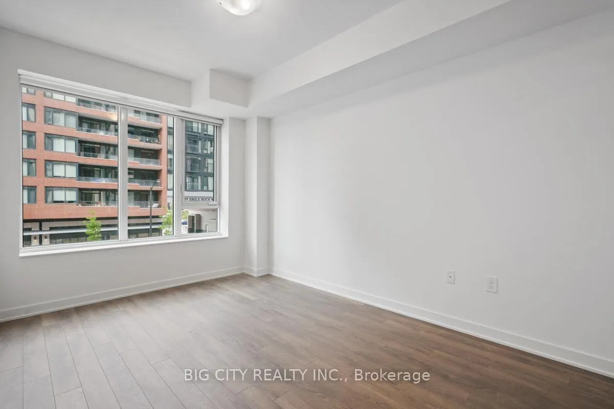Photo 10 of Unit 210, 100 Eagle Rock Way, Vaughan, Rural Vaughan — HOMEH