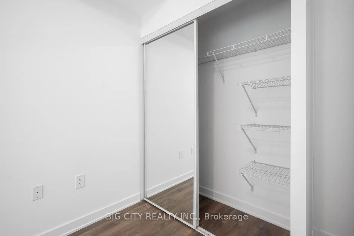 Photo 13 of Unit 210, 100 Eagle Rock Way, Vaughan, Rural Vaughan — HOMEH