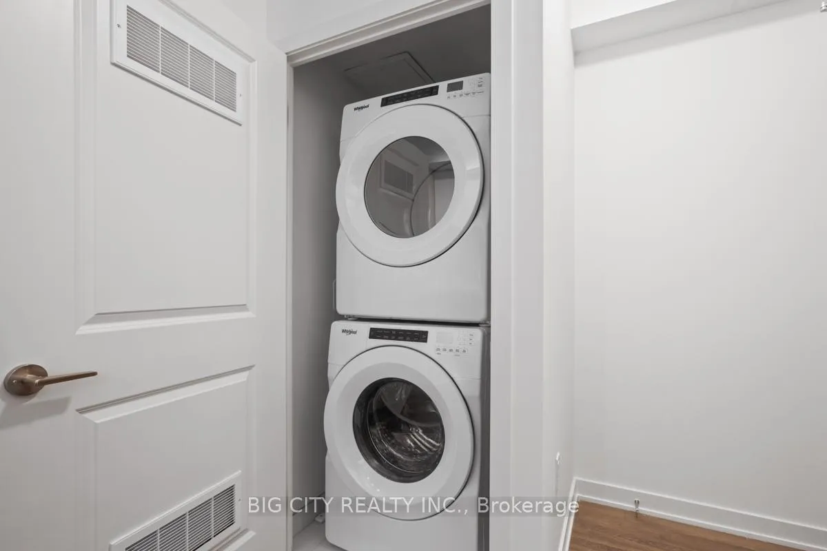 Photo 17 of Unit 210, 100 Eagle Rock Way, Vaughan, Rural Vaughan — HOMEH