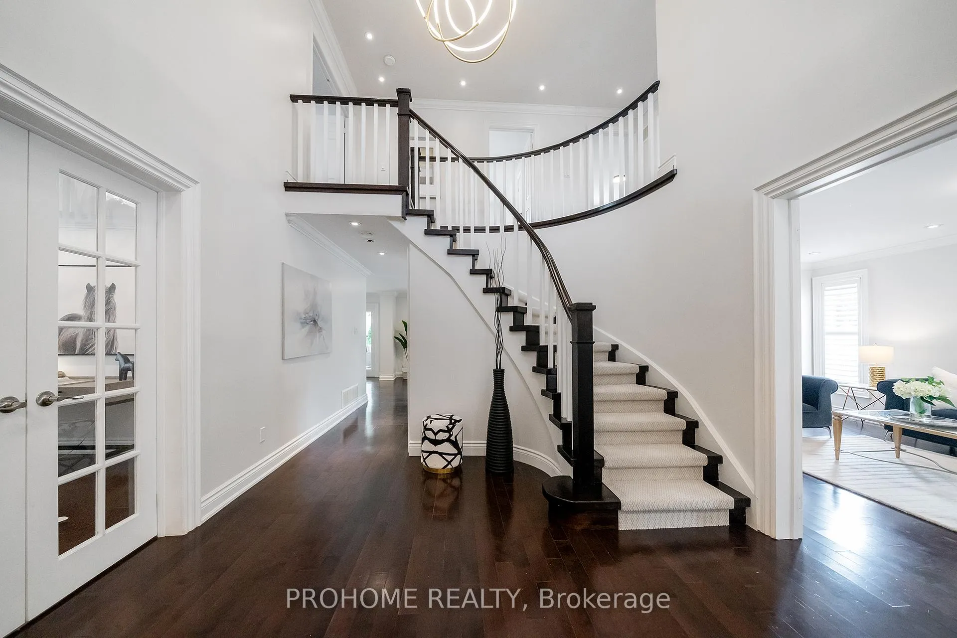 Photo 5 of 163 Carlton Road, Markham, Unionville — HOMEH