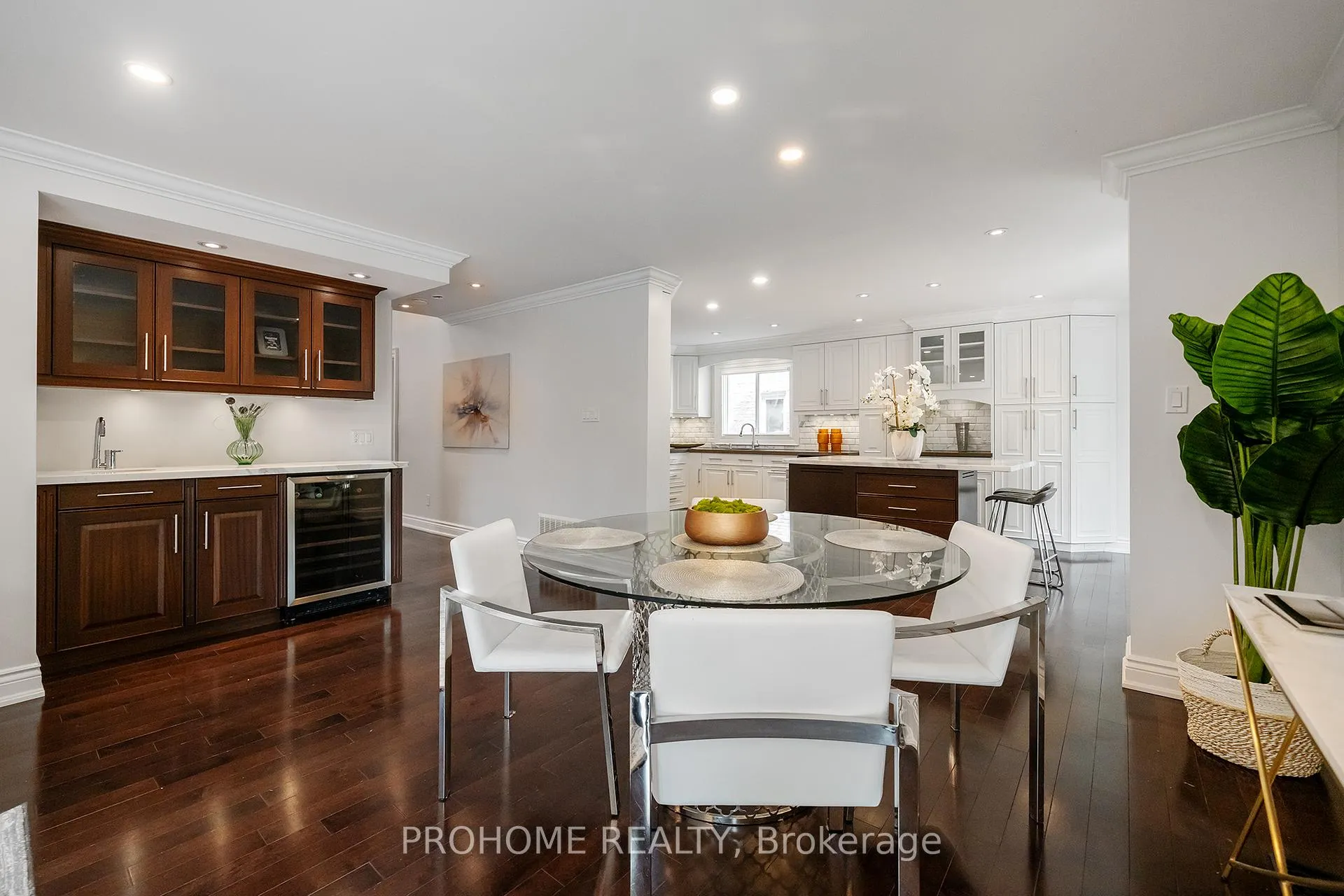 Photo 9 of 163 Carlton Road, Markham, Unionville — HOMEH
