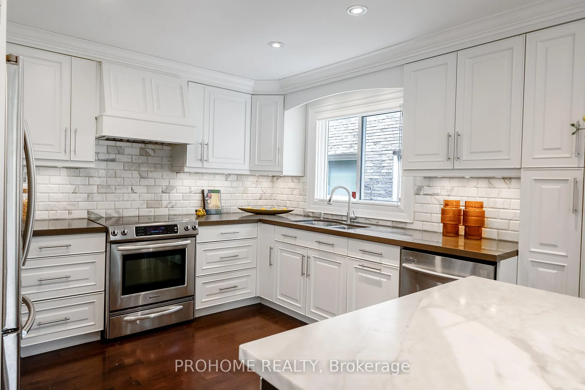 Photo 11 of 163 Carlton Road, Markham, Unionville — HOMEH