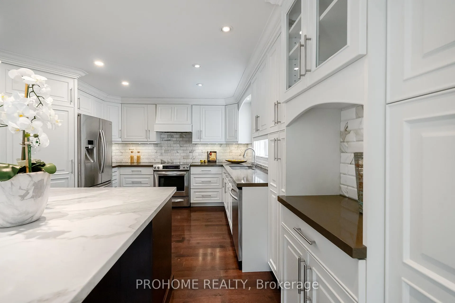 Photo 12 of 163 Carlton Road, Markham, Unionville — HOMEH