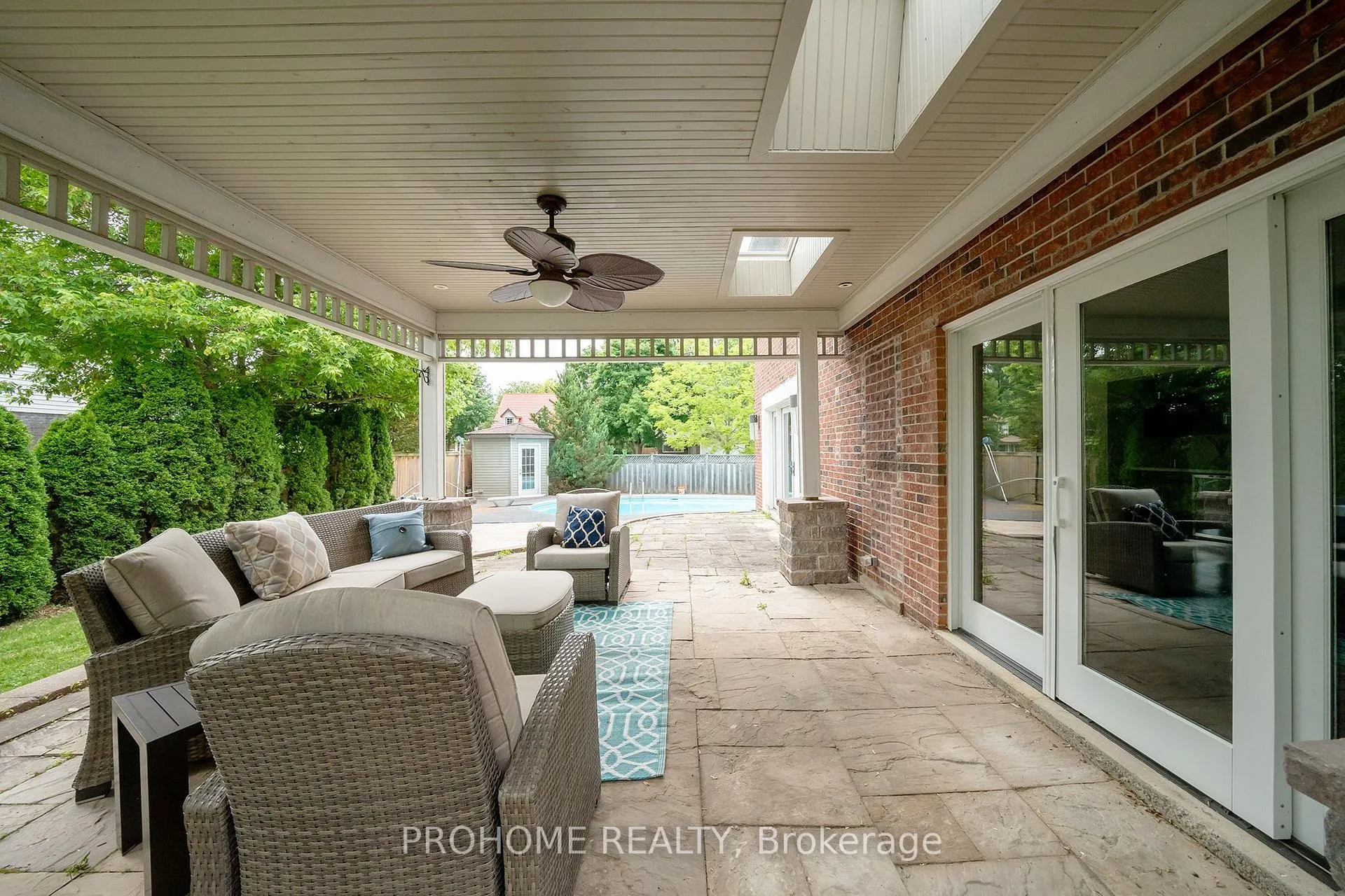Photo 14 of 163 Carlton Road, Markham, Unionville — HOMEH
