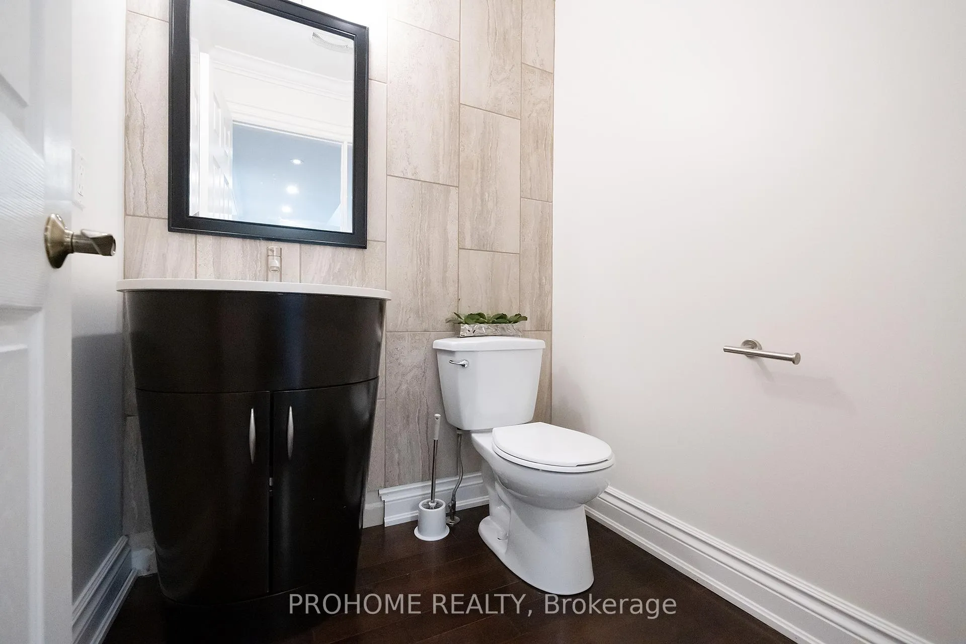 Photo 21 of 163 Carlton Road, Markham, Unionville — HOMEH