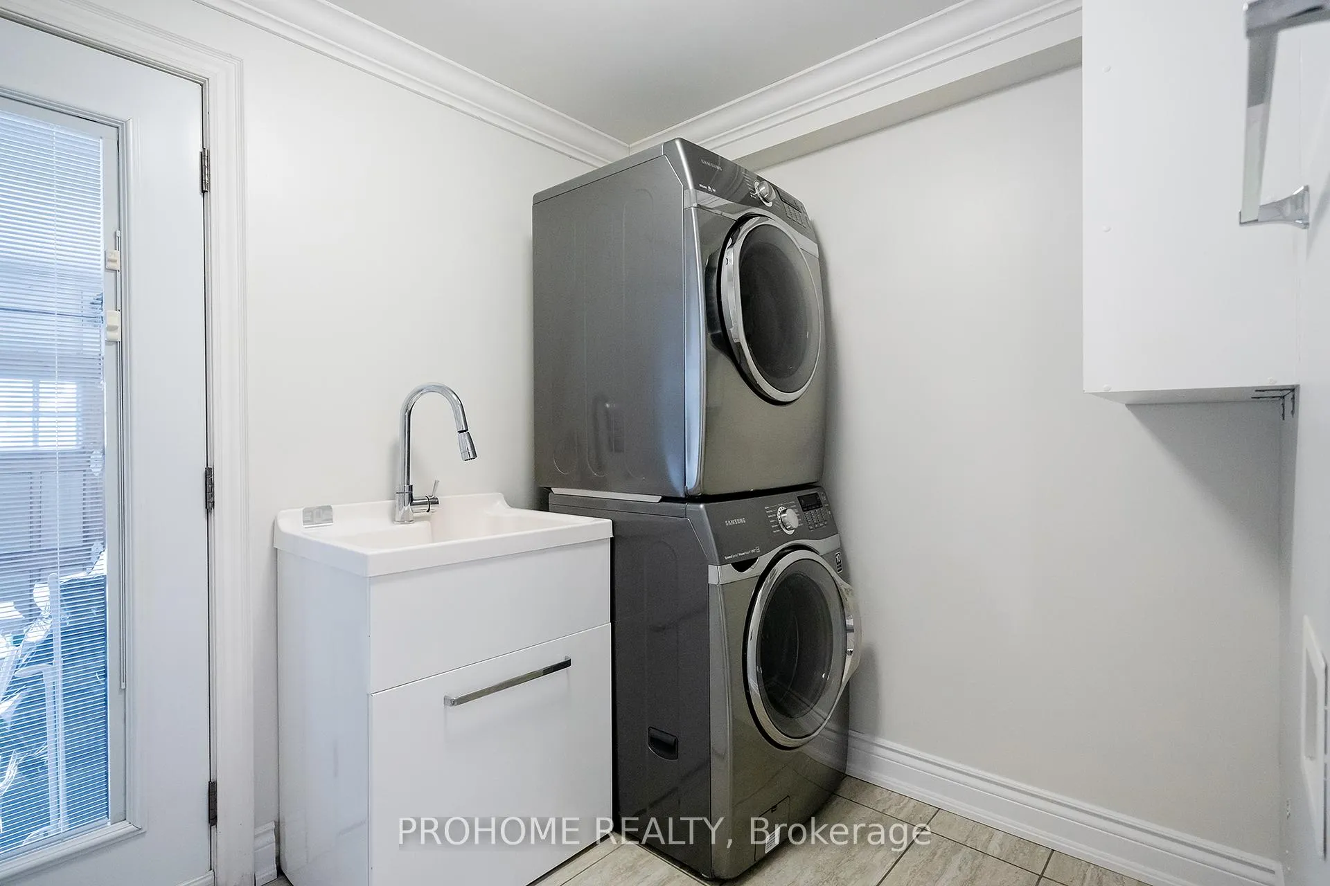 Photo 35 of 163 Carlton Road, Markham, Unionville — HOMEH