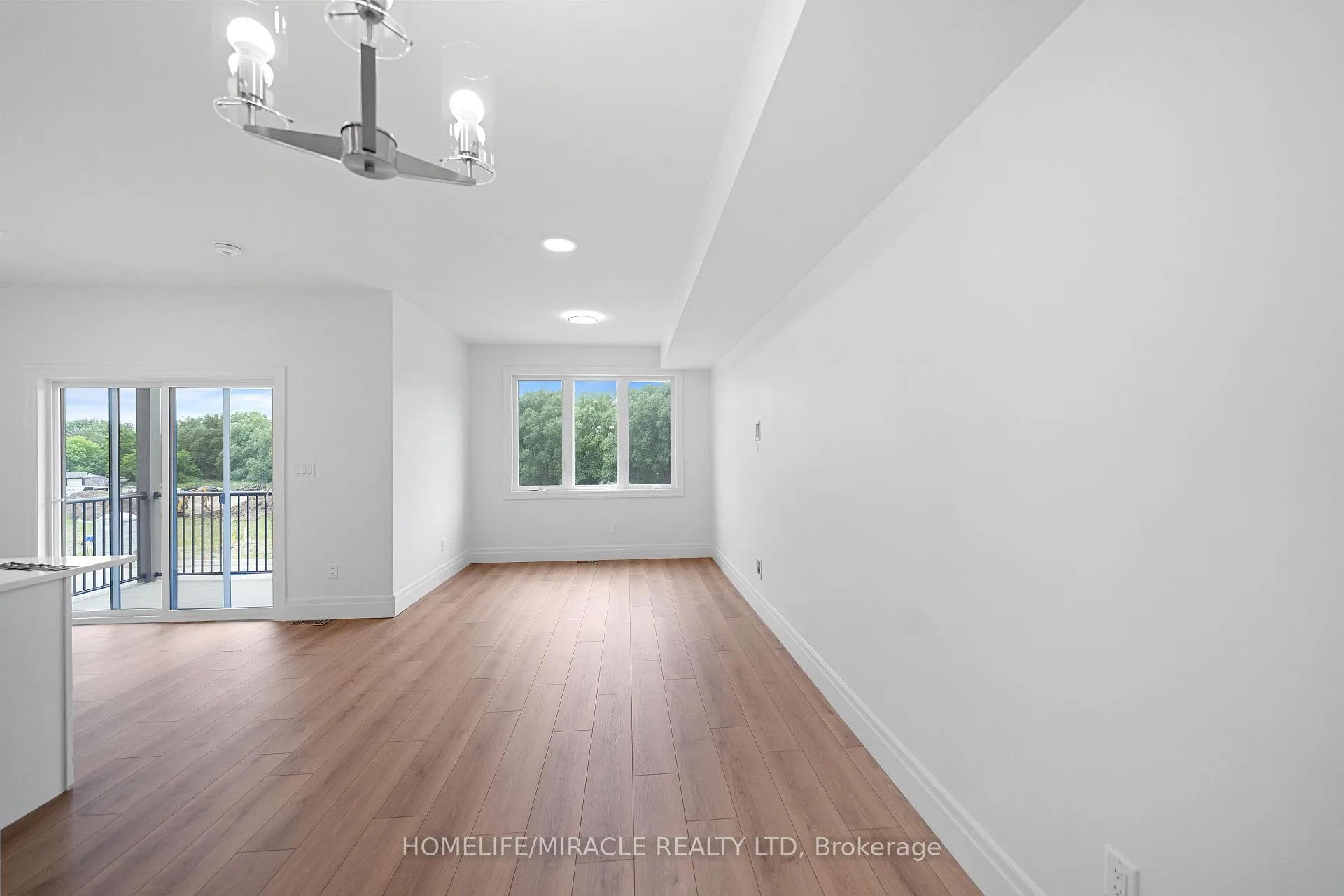 Photo 6 of 93 Buchanan Avenue, Prince Edward County, North Marysburg Ward — HOMEH
