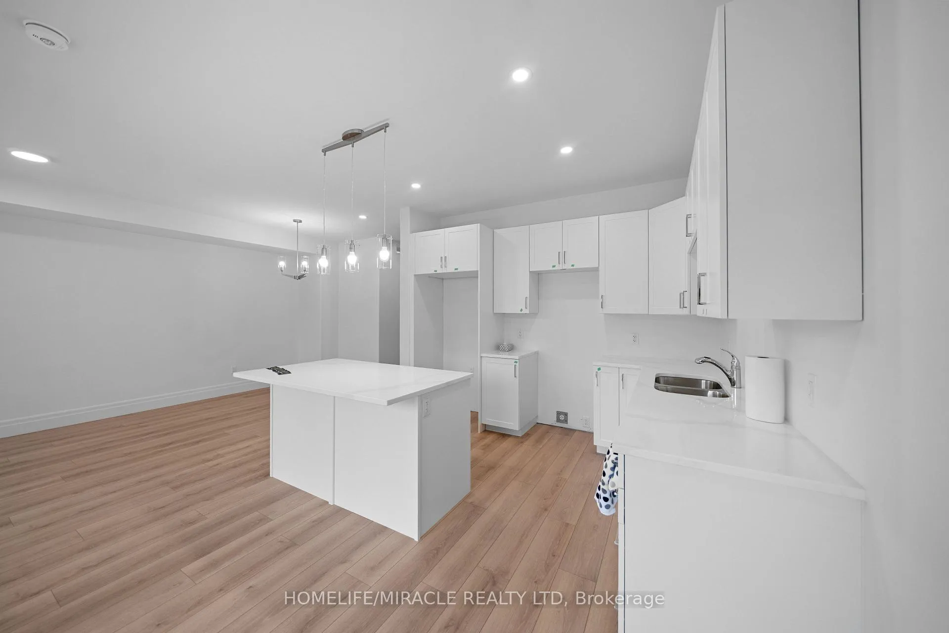 Photo 14 of 93 Buchanan Avenue, Prince Edward County, North Marysburg Ward — HOMEH