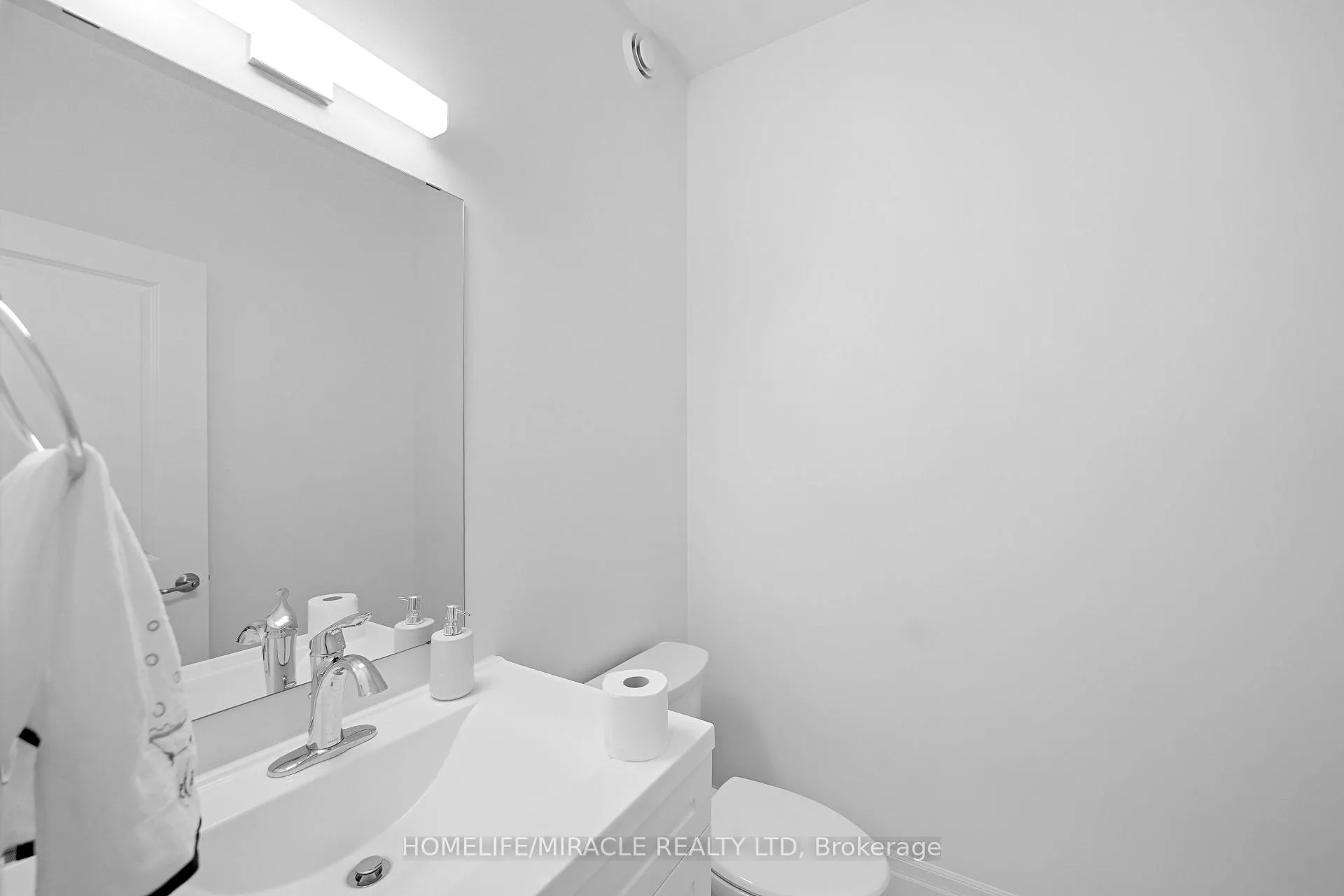 Photo 18 of 93 Buchanan Avenue, Prince Edward County, North Marysburg Ward — HOMEH